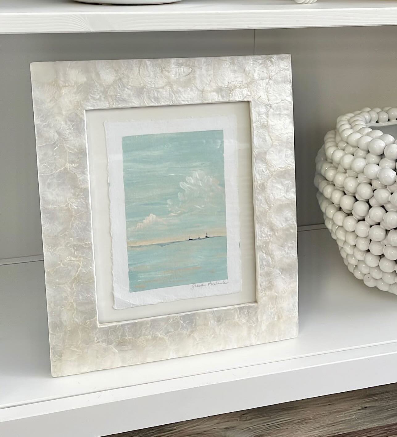Such a joy when an original makes it to a store I adore and support. This On the Horizon original is available @thacherandspring. Give them a follow. 🌊 

Prints for this piece are available in all sizes. 

#blueandwhiteart #coastalhomedecor #coastal