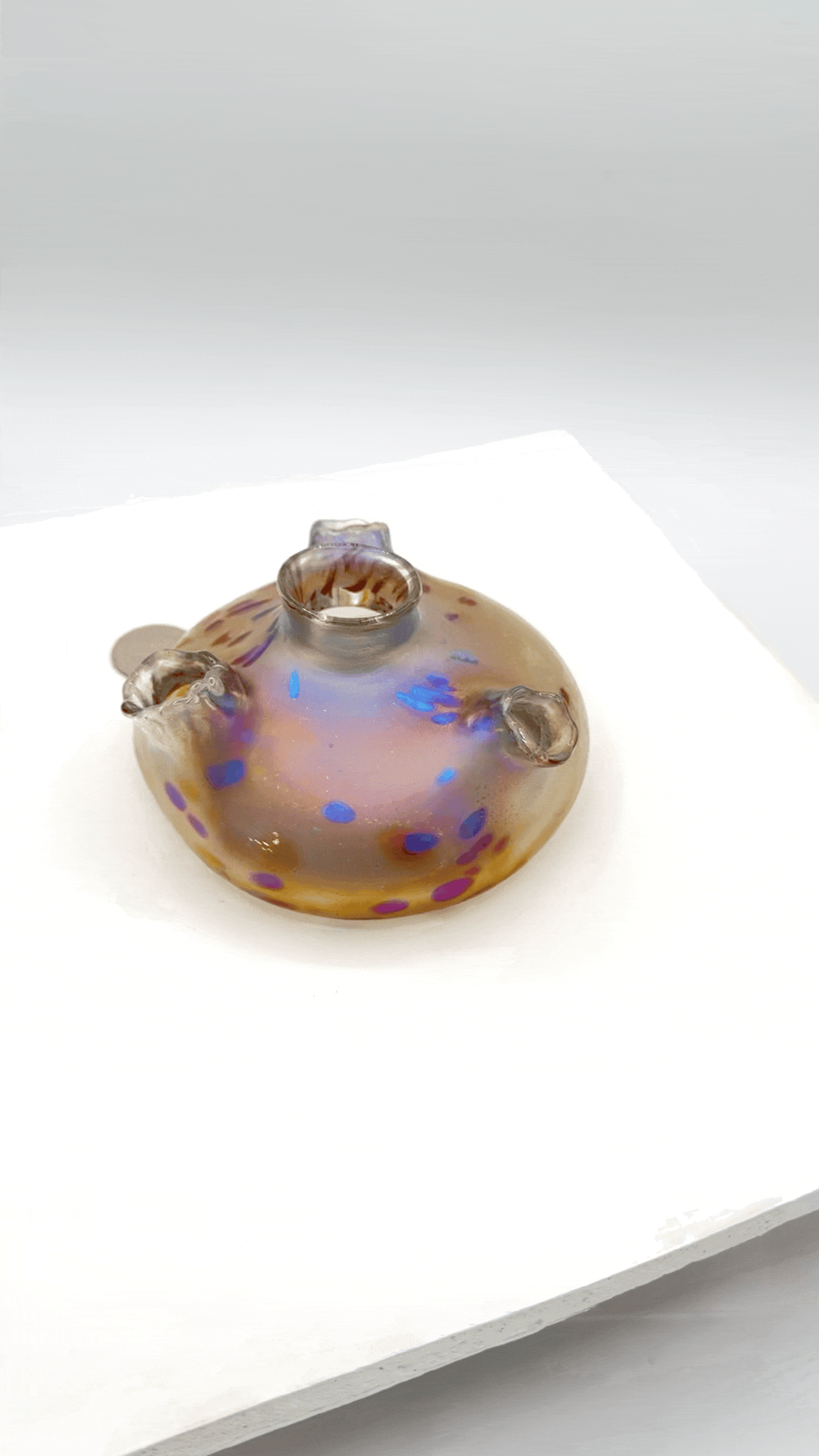 49GlassVid.gif
