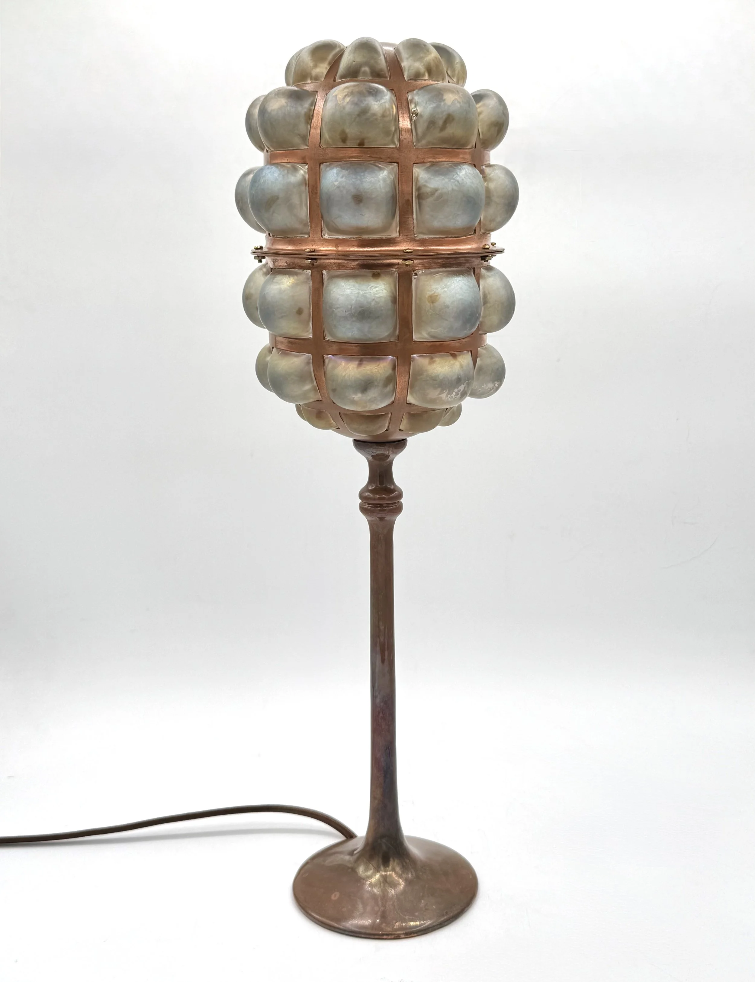 Pill Dandelion with Luster Glass
