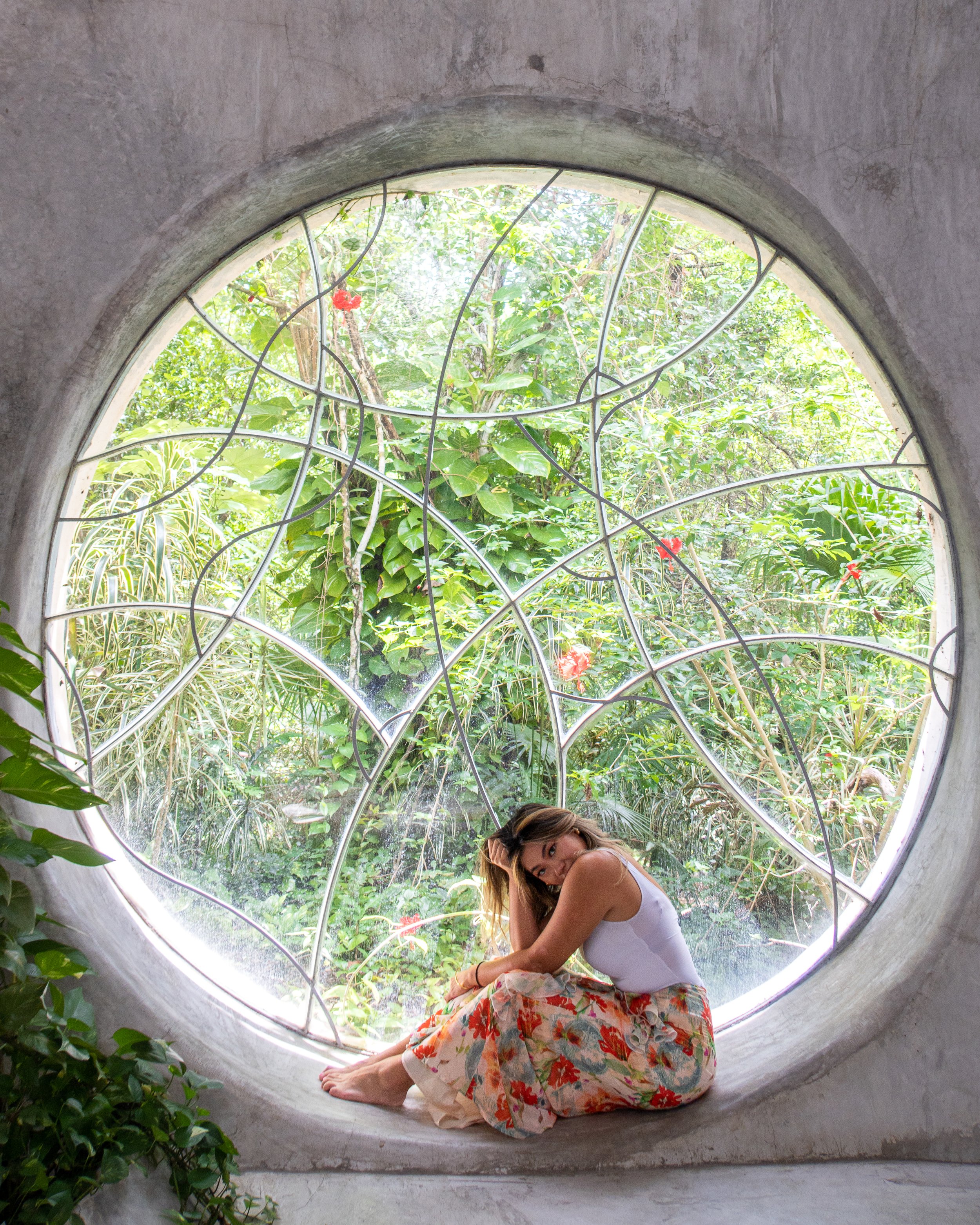 21 Life Changing Solo Travel Essentials That Every Woman Should Have 