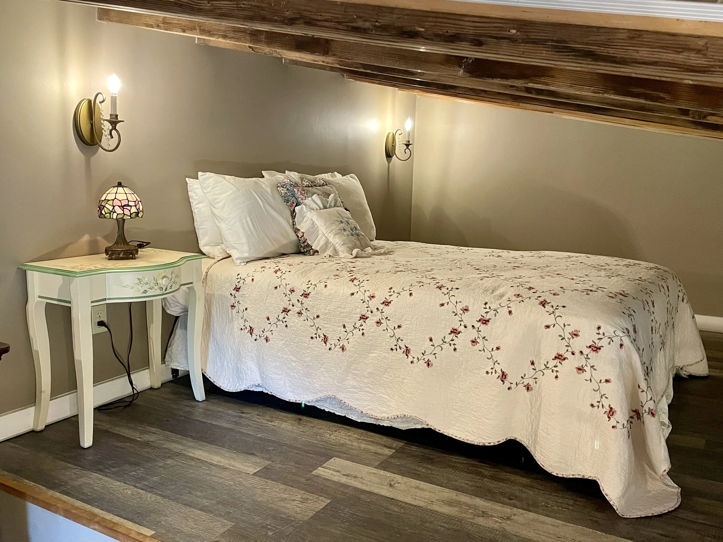 Hay Loft Apartment - loft bedroom