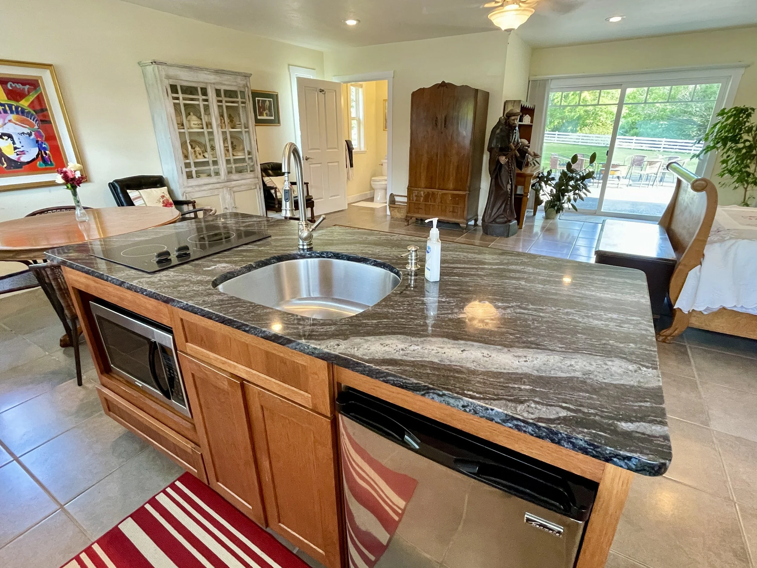 Detached Studio Kitchenette