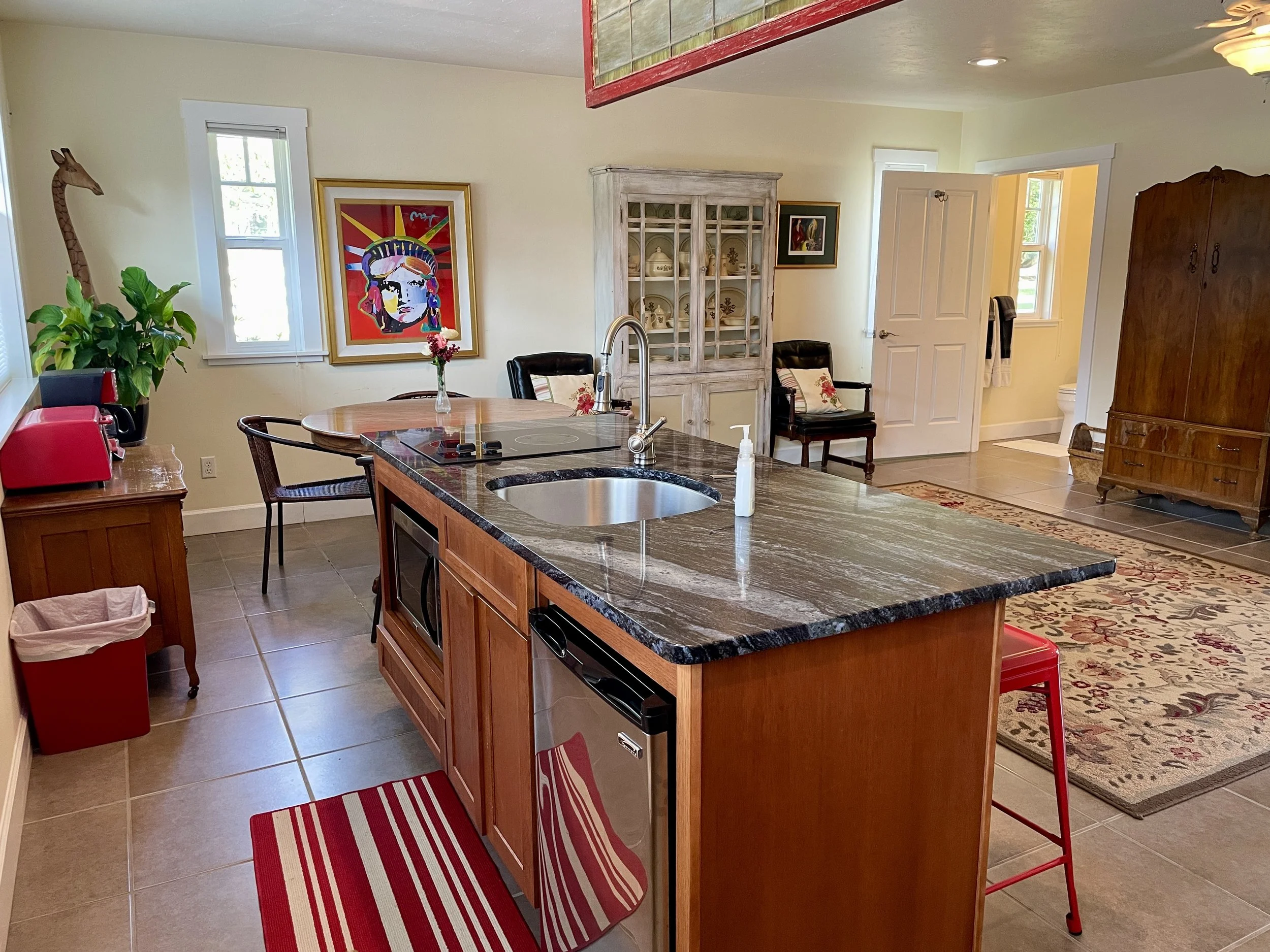 Detached Studio Kitchenette