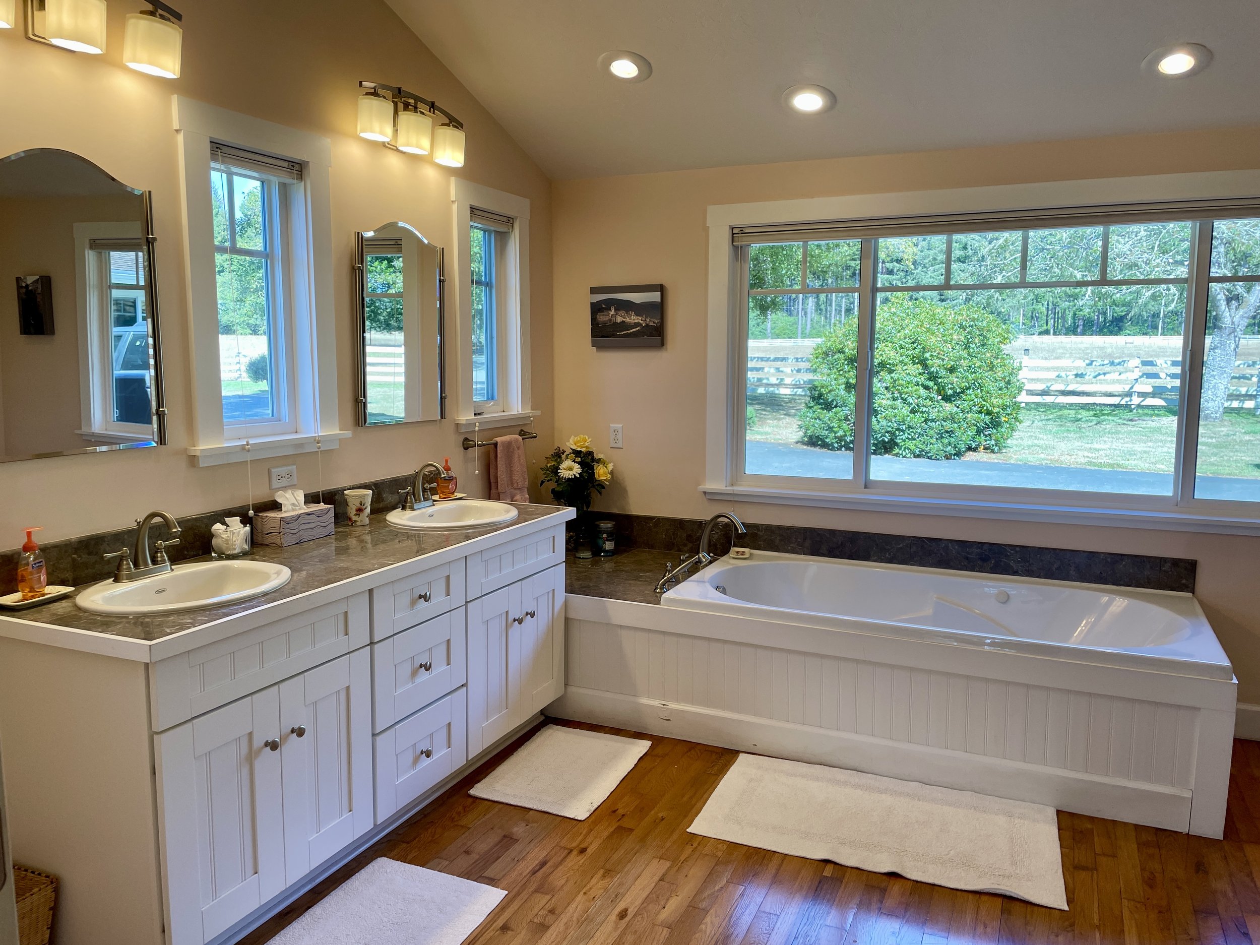 Main House Master Bathroom