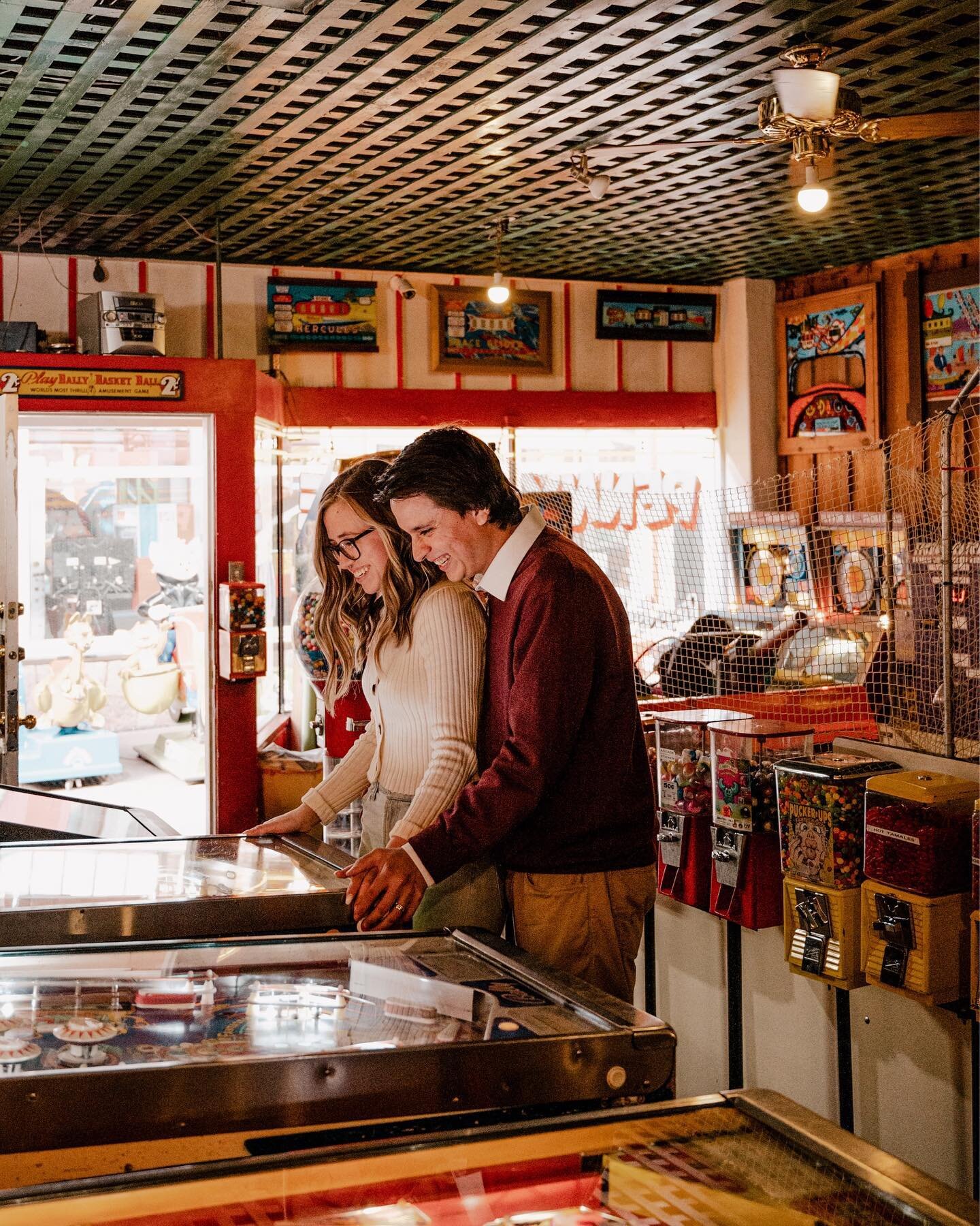 Your engagement session can look way more like a fun date night than a formal photo session 👏🏼✌🏻We can totally go run around the arcade and you can play games with your lover, eat ice cream together and spend the evening laughing and having SO muc