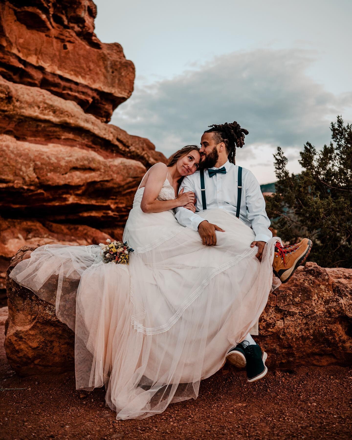 I had the BEST time on Wednesday night with Laci and Codie at Garden of the Gods for their bridal session!! They got married earlier in the day but didn&rsquo;t want full wedding coverage - only bridal portraits so I said heck yeah let&rsquo;s do it!