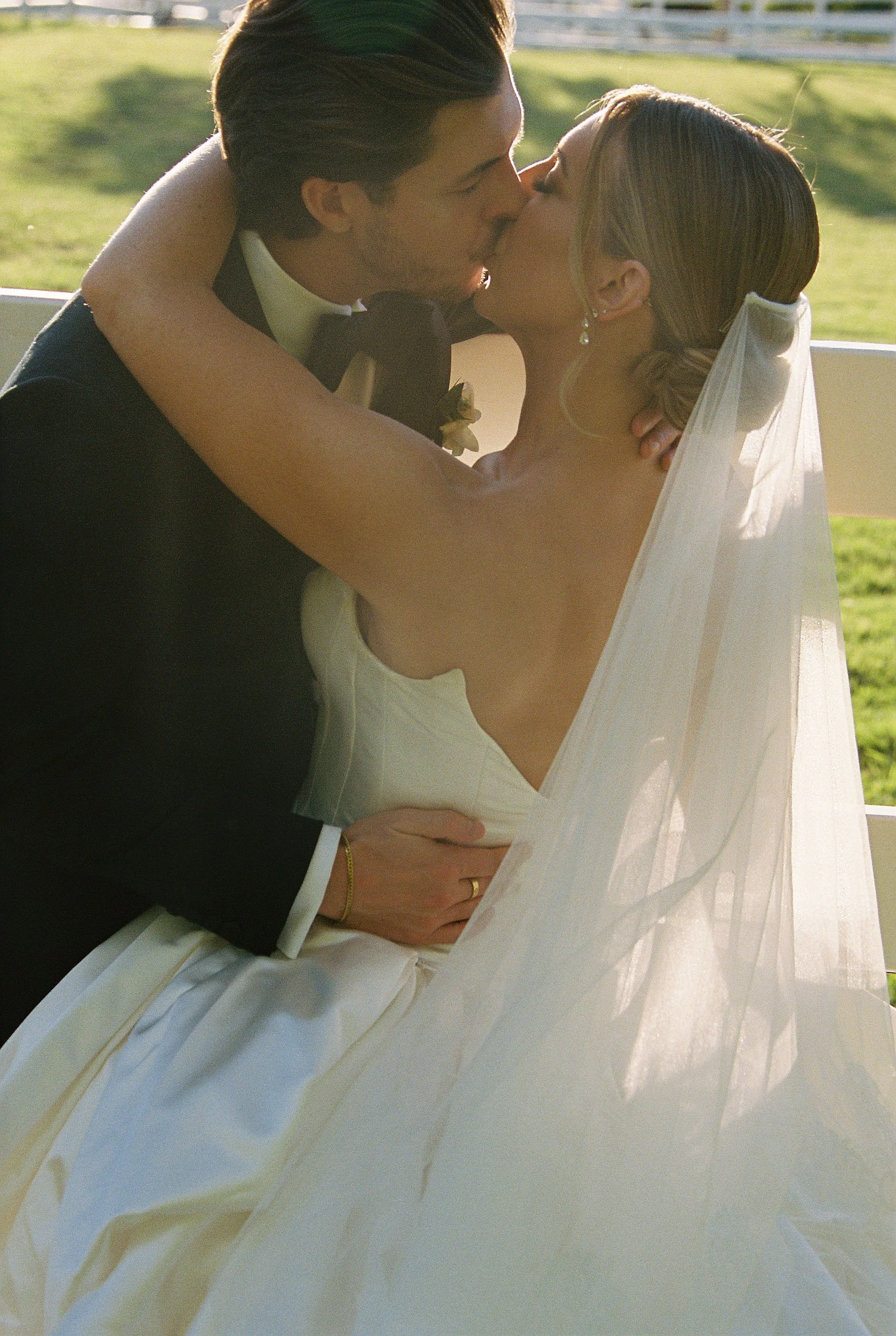 A Classic California Wedding at Hummingbird Nest Ranch on Film | Anika &amp; Matt