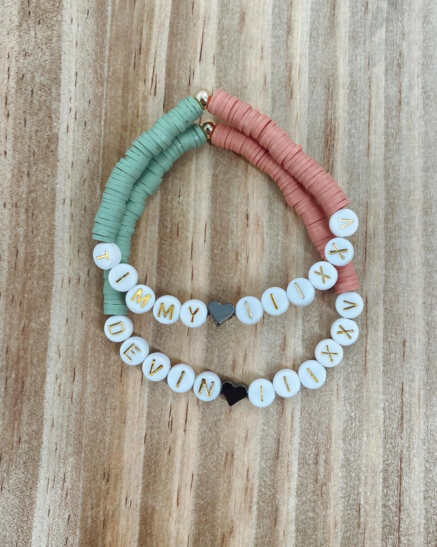 When you got to make their surprise engagement bracelets AND now their wedding date bracelets🖤🖤 
.
.
.

#weallgrowlatina #mamalatina #madrehood #handcraftedearrings #jewelryforher #jewelryforwomen #styleinsporation #whattoweartoday #iloveearrings #