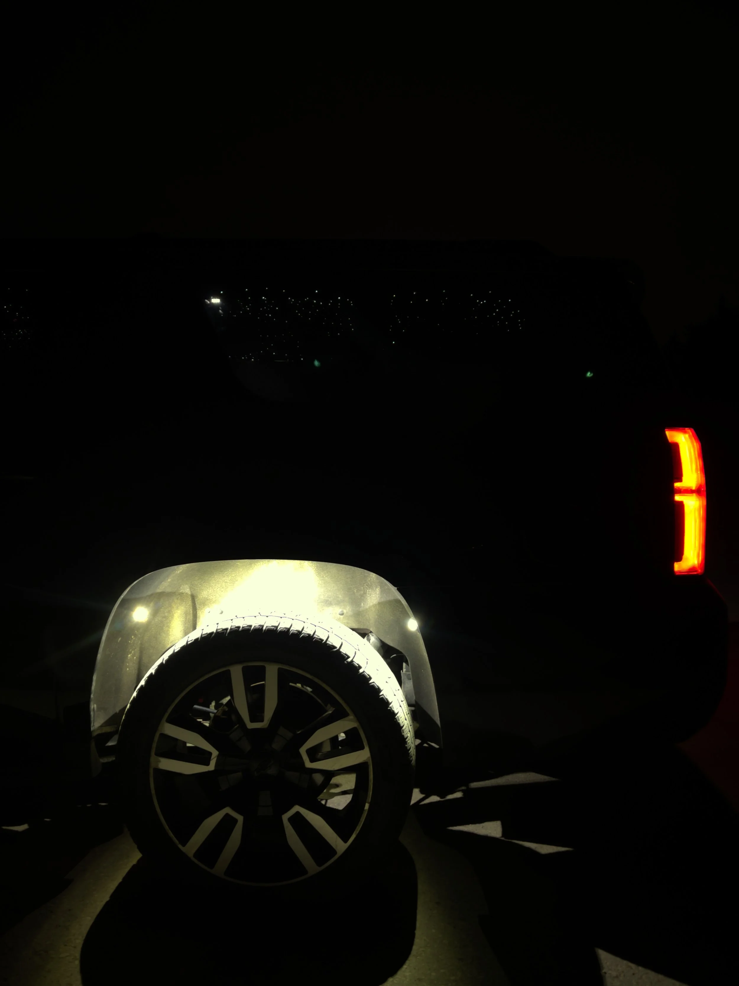 2020 suburban 5 cablights/12 rock lights