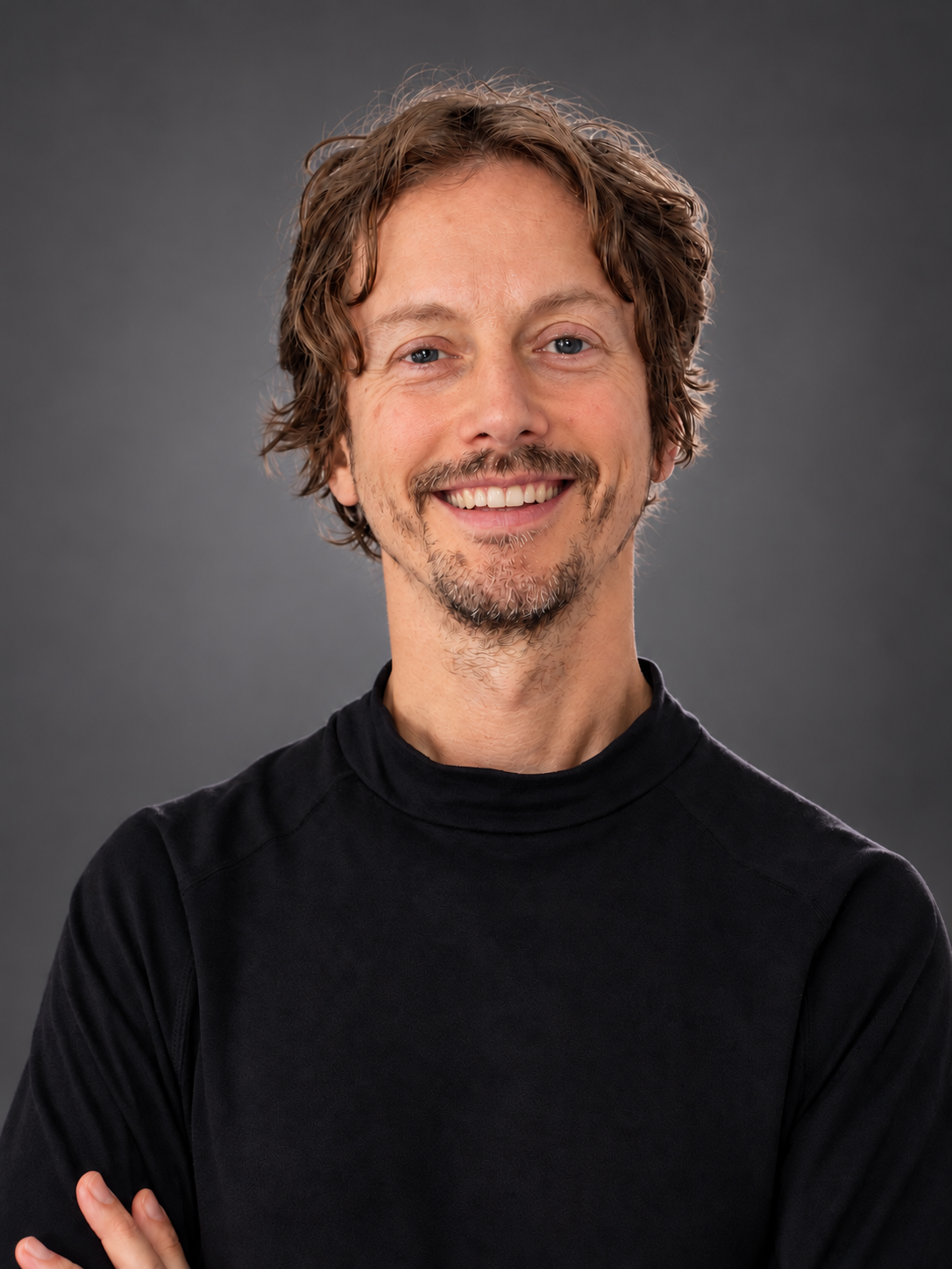 Farrell, Vinyasa Flow teacher at the Dhamma Centre