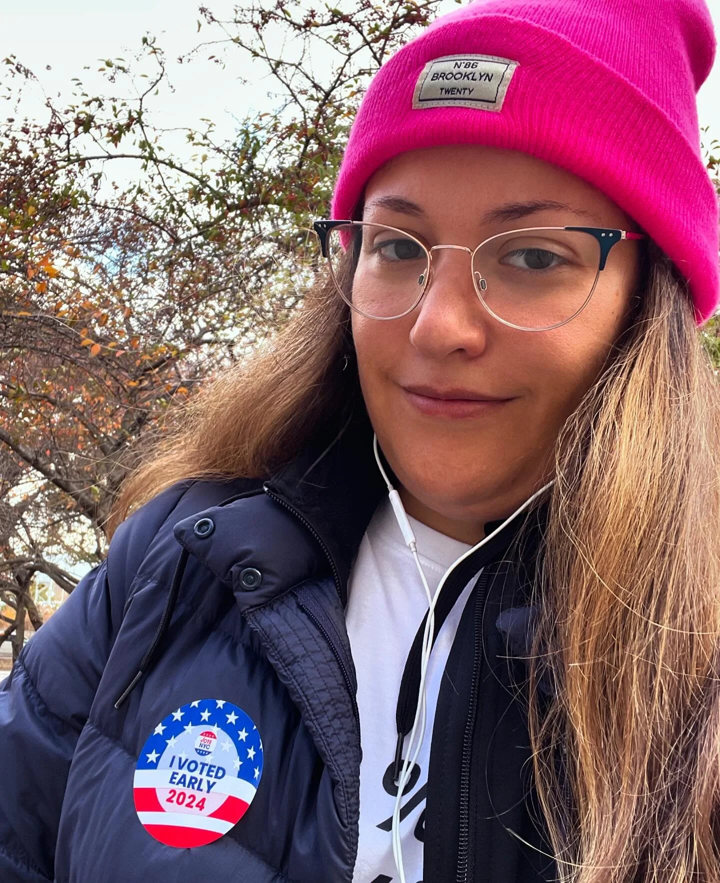 I voted early. Your turn America 🇺🇸 Go vote for a better future! #ivotedearly #notgoingback #democracy