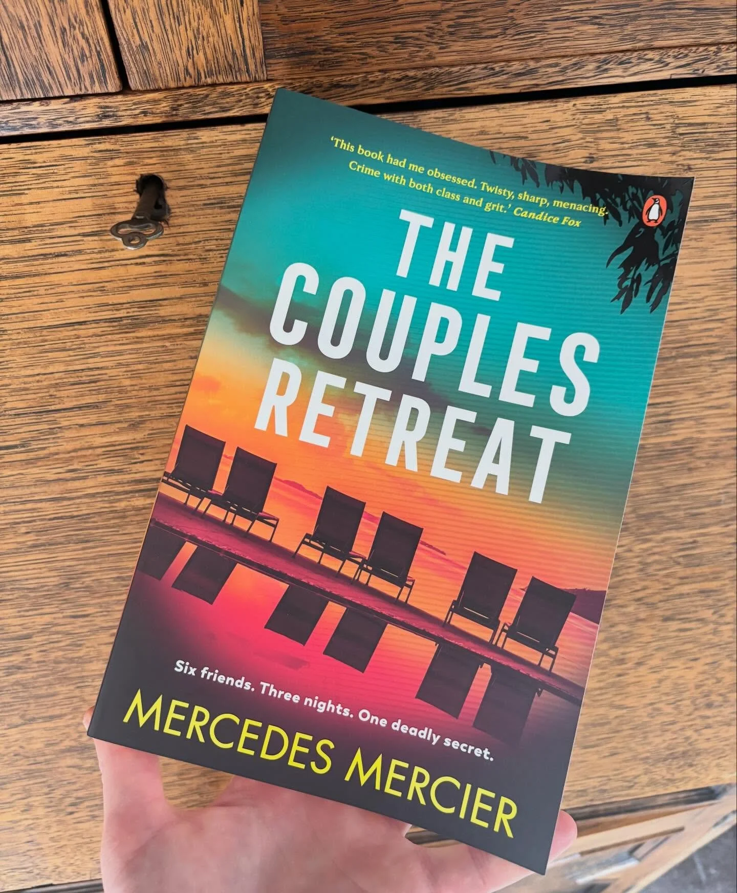 This one is coming soon
🖊️ @mercedes.mercier.writes
📖 THE COUPLES RETREAT
Six friends. Three nights. One deadly secret. 
I had an early read and said something along the lines of &lsquo;a page turner with characters you&rsquo;ll love or hate in equ