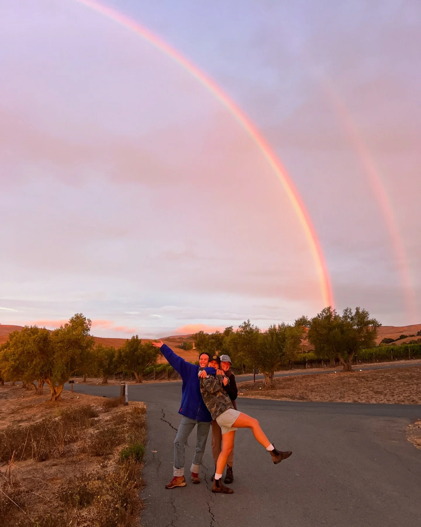 The perfect ending to Harvest 2024 in Sonoma. I couldn&rsquo;t think of a better way to end the vintage than with this beautifully, unexpected double rainbow 🦋💫🩷🌈