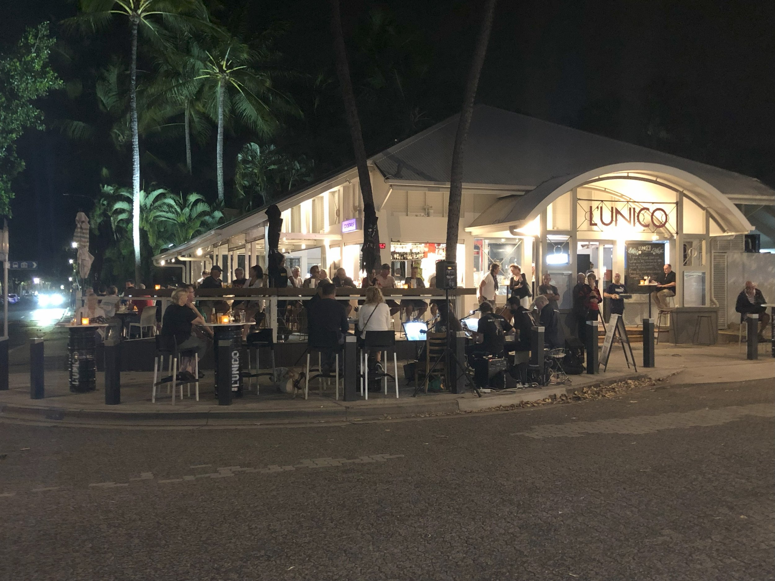 L'Unico Trattoria Italiano Restaurant