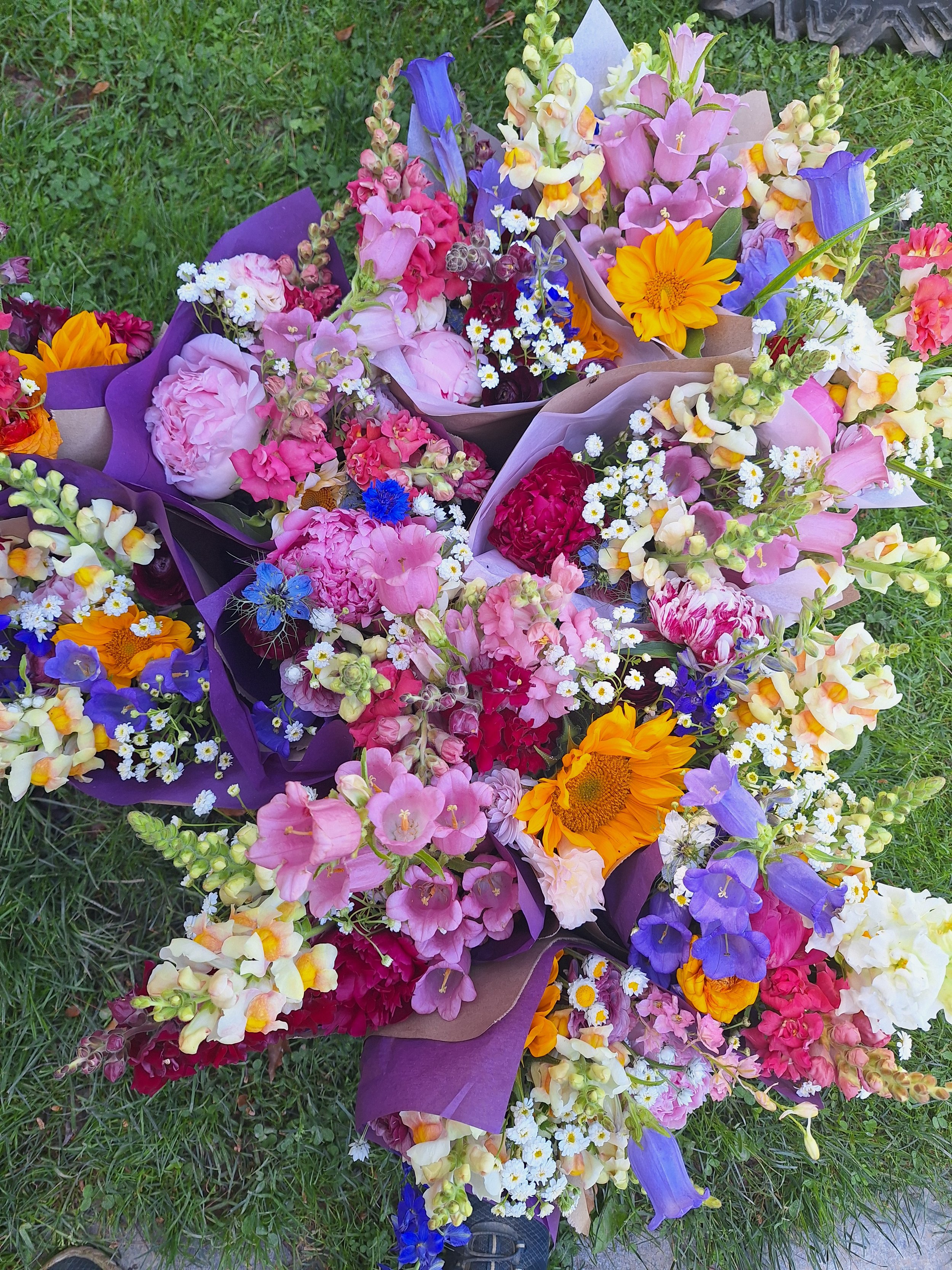May's Allure Bouquet Subscription