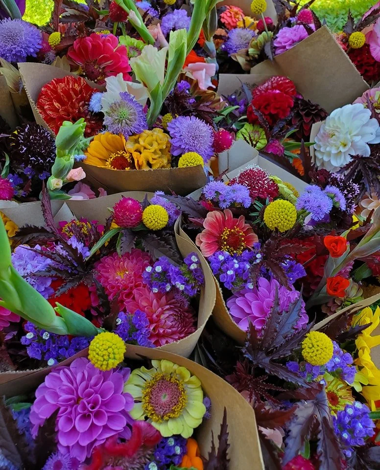 Memorial Weekend Grab-&amp;-Go Bouquets