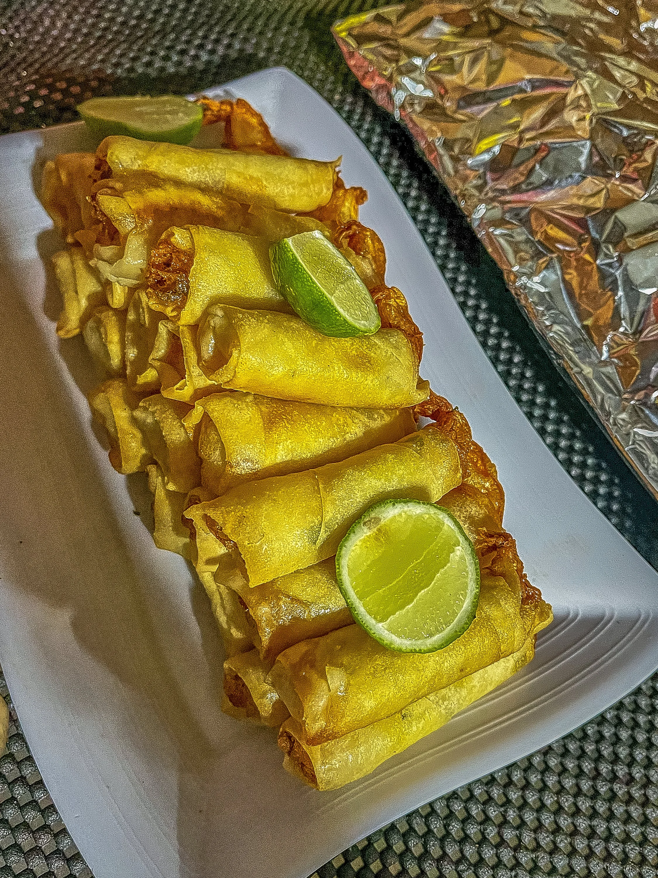  Prawn spring rolls 