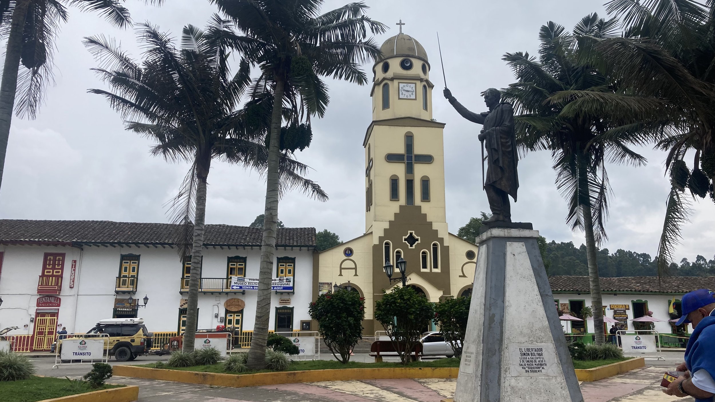 salento square.jpg
