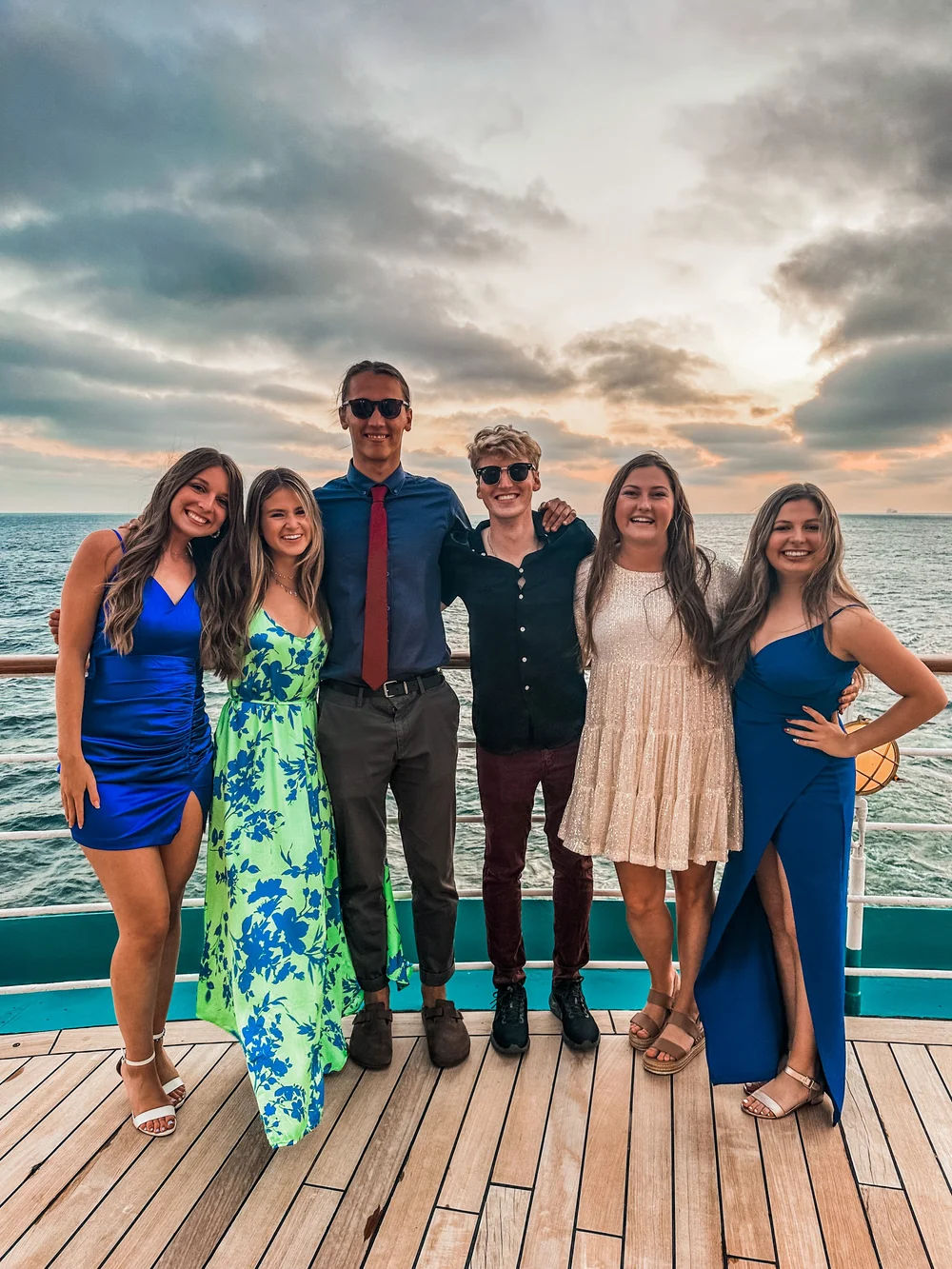  Bella, myself, Addy, Austin, Karley and MK. 