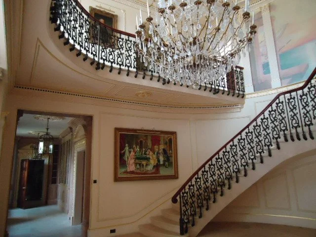 Non-invasive damp survey of high-value property to inspect water damage.