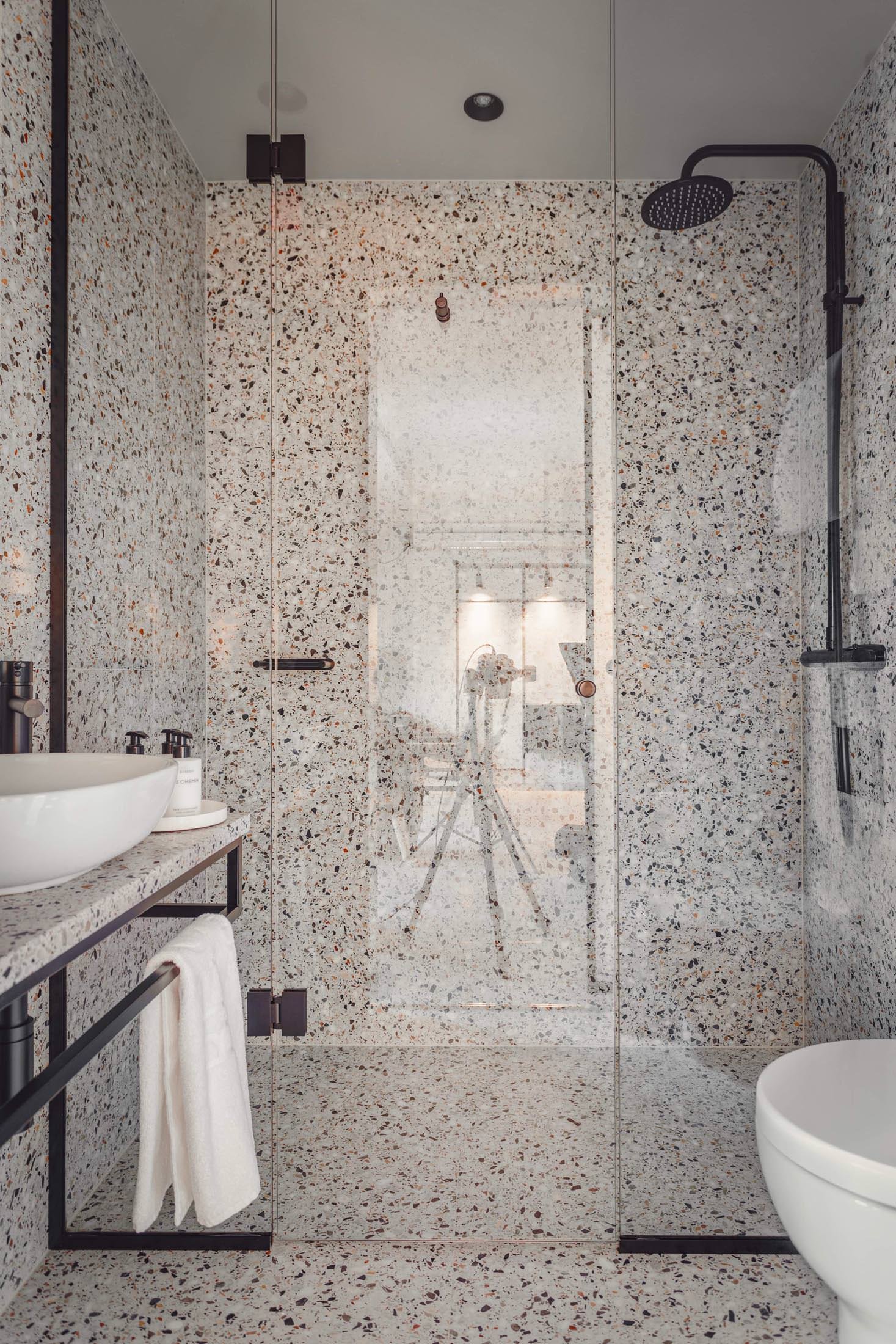 Blique_Studio2_Bathroom_Beatrice Graalheim.jpg