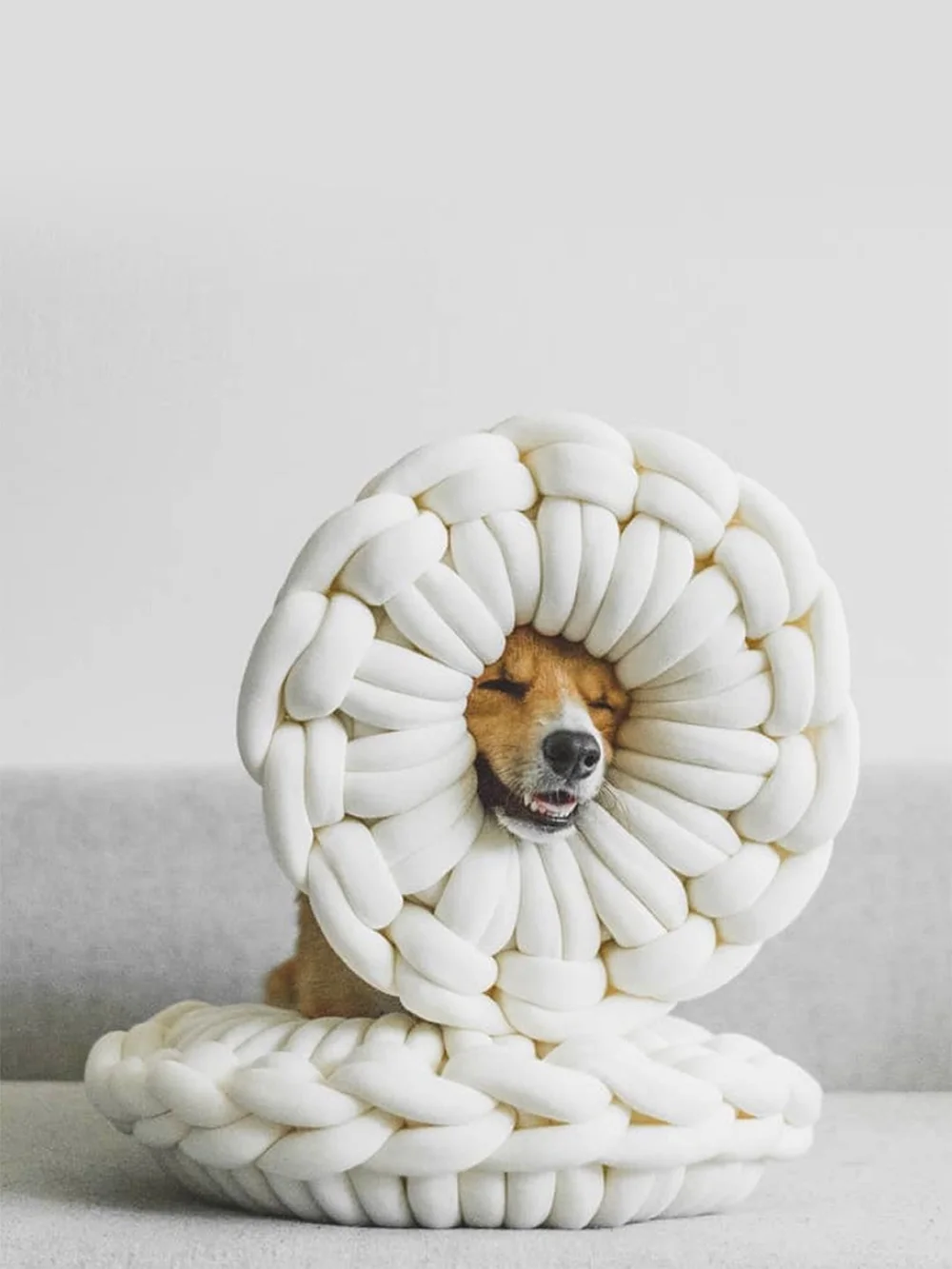 SMALL SQUARE CUSHION STRONGER TOGETHER