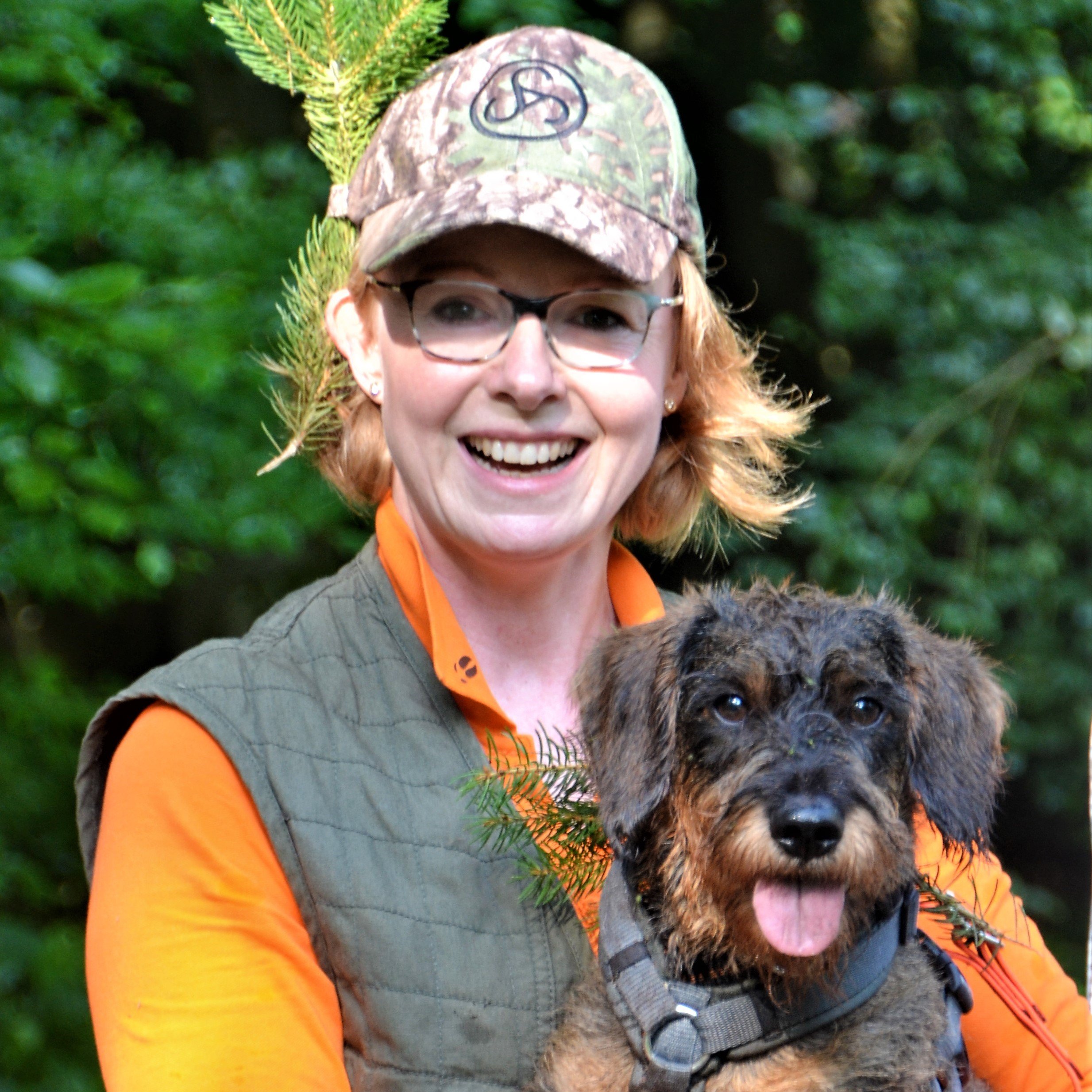 1.000 Meter Übernachtfährte gemeistert! Brauchbarkeitsprüfung für Nachsuchenhunde im Forstort Rüstje durchgeführt.