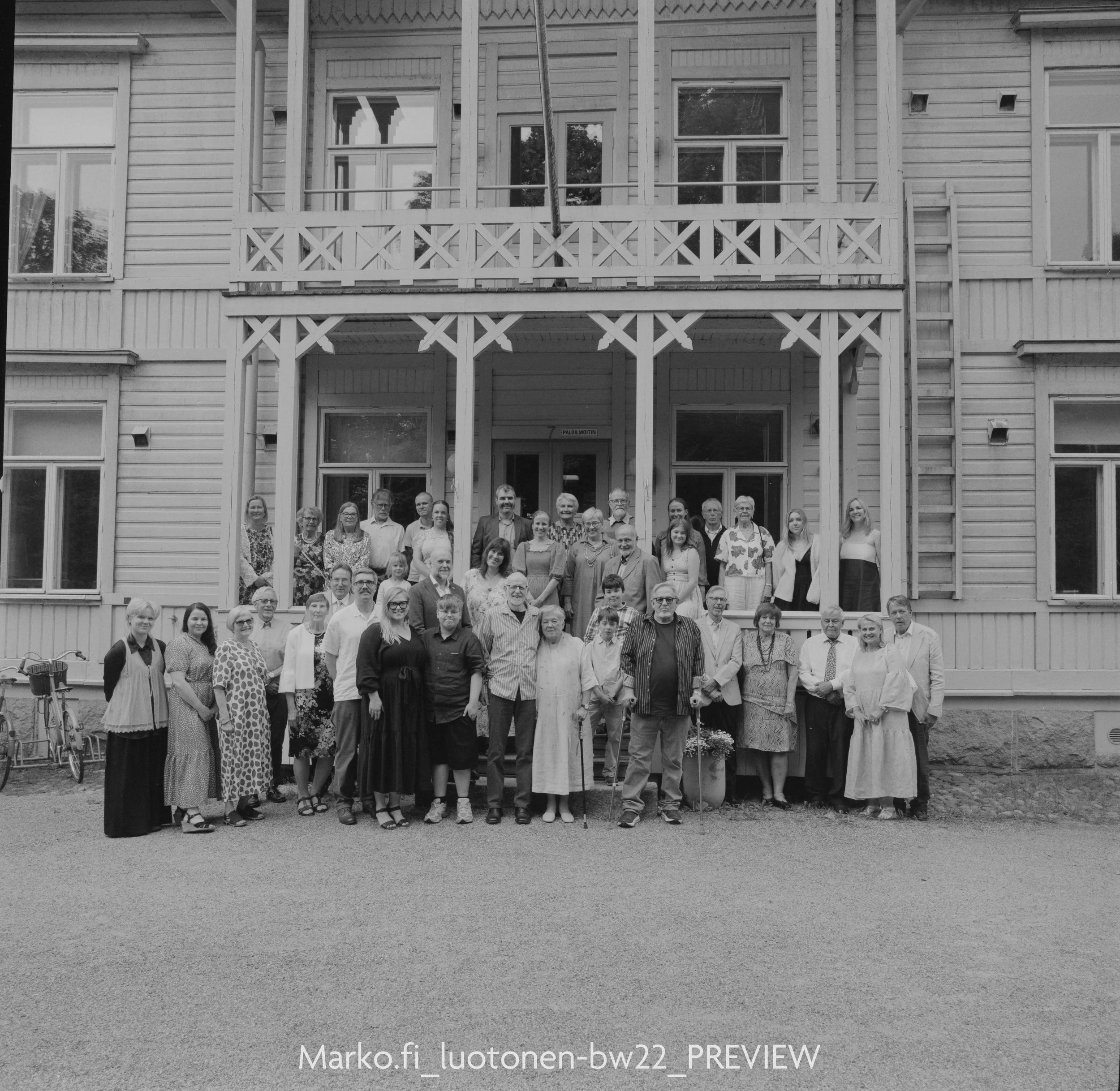 luotonen-bw22.jpg