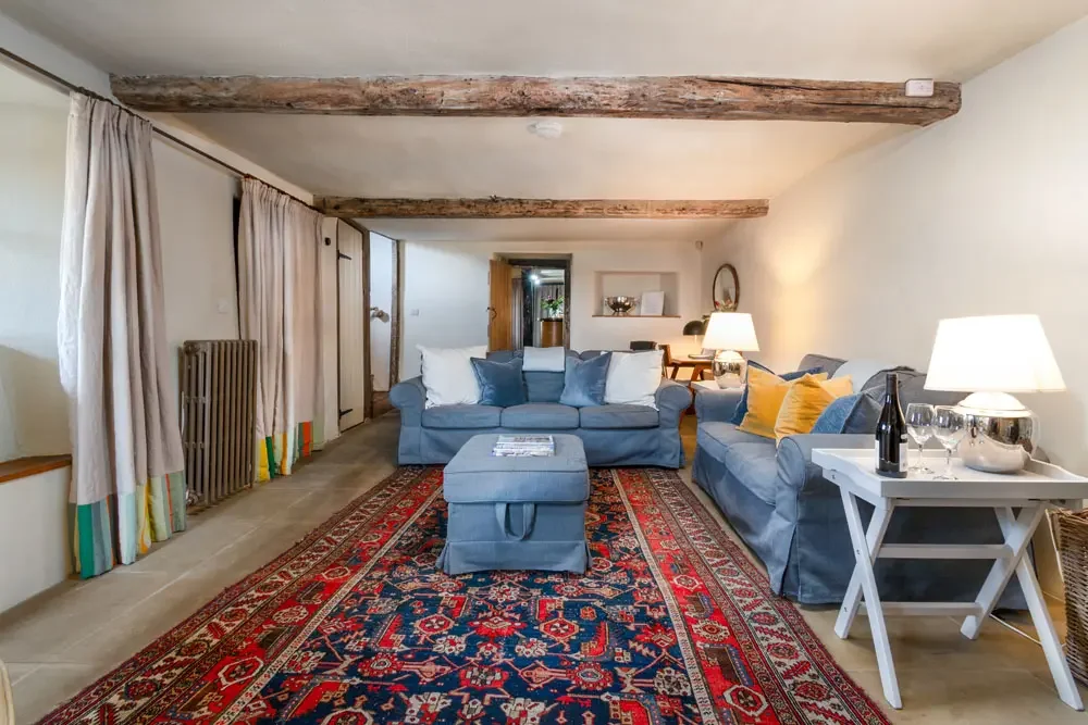 living-room_01.webp