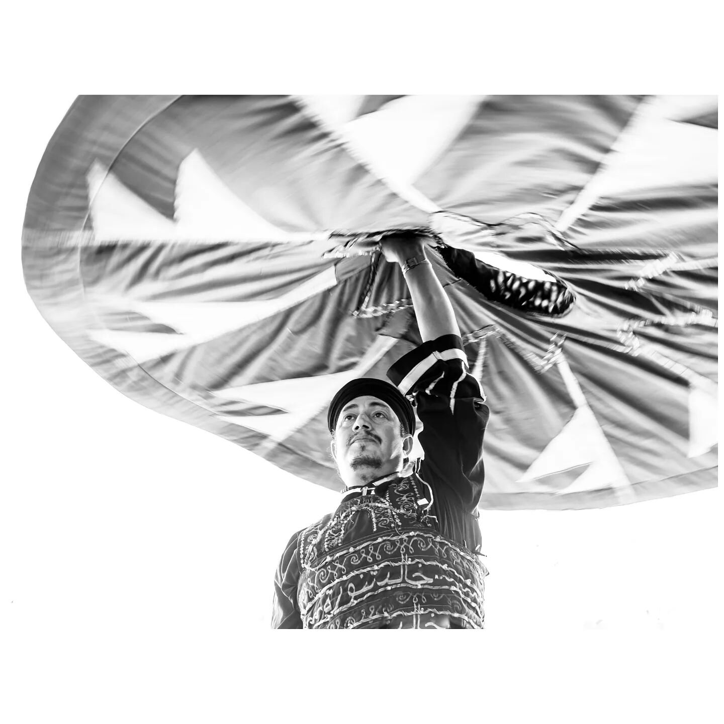 The Dancer.
.
.
.
.
.
.
#fujifilm #fujifilmx100v #egypt #fujifilmx100series #documentaryphotographer #mirrorlessgeeks #fujilove #fujilovers #acros #