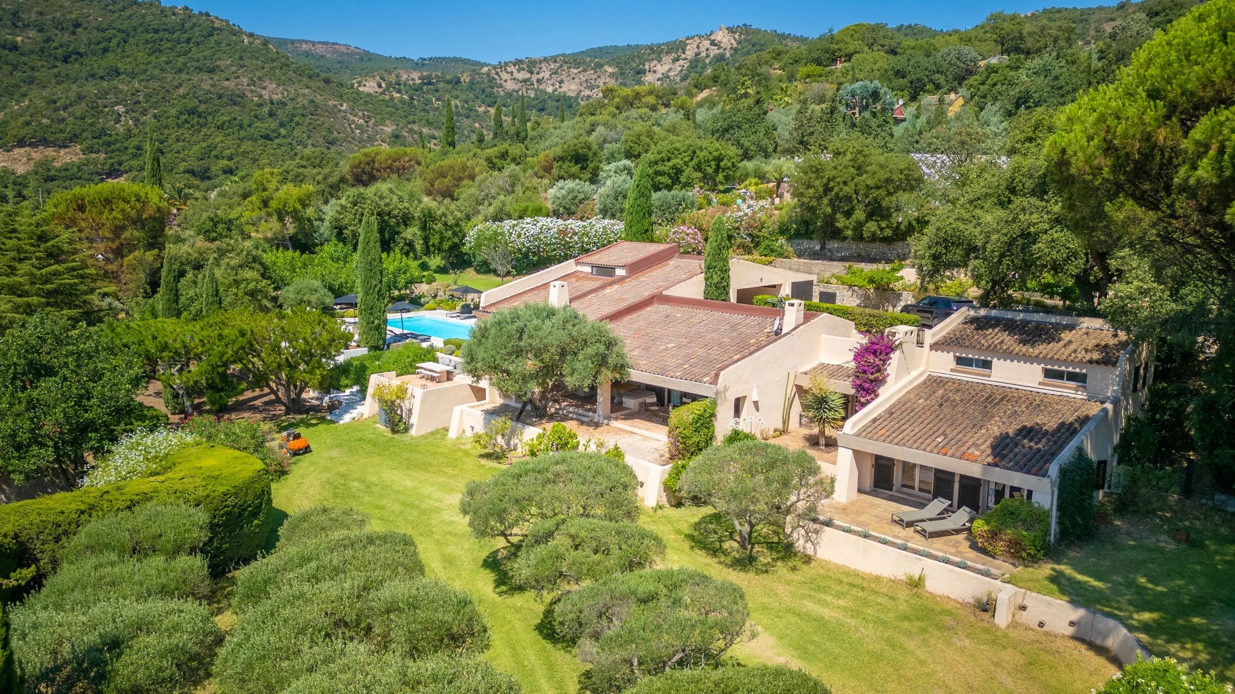 Villa Chêne-al-Pierre - RESIZE - DJI_0790.jpg