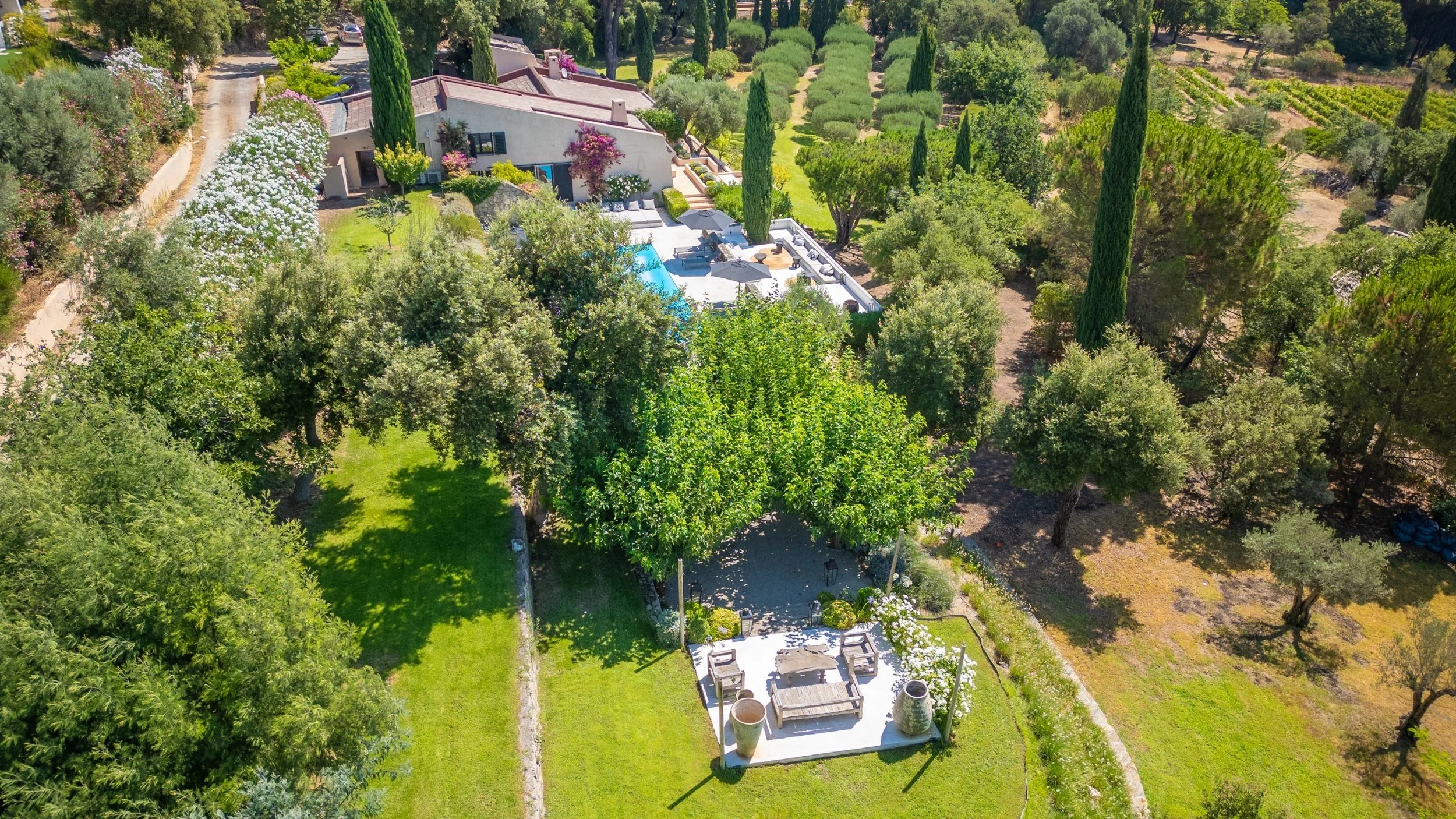 Villa Chêne-al-Pierre - RESIZE - DJI_0778.jpg