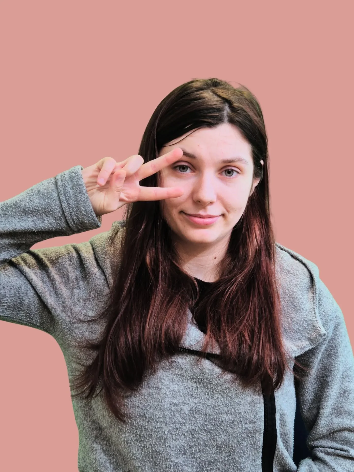 Luiza Katarzyna Kierzk  er nemandi &iacute; starfstengdu dipl&oacute;man&aacute;mi &iacute; H&aacute;sk&oacute;la &Iacute;slands. Luiza hefur unni&eth; a&eth; lokaverkefni s&iacute;nu &iacute; Listvinnzlunni. Verkefni Luizu f&oacute;lst &iacute; &tho