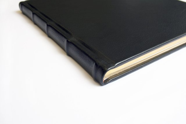 Bespoke+Bookbinding+7.JPG