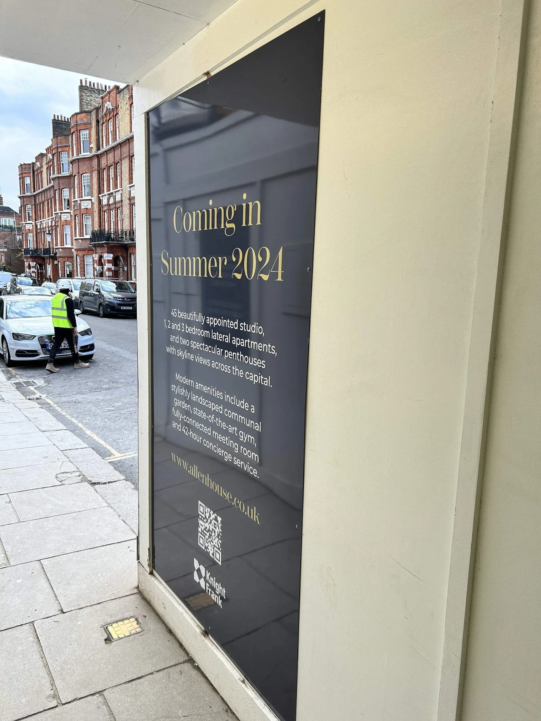 Knight Frank Printed Site Hoarding.webp