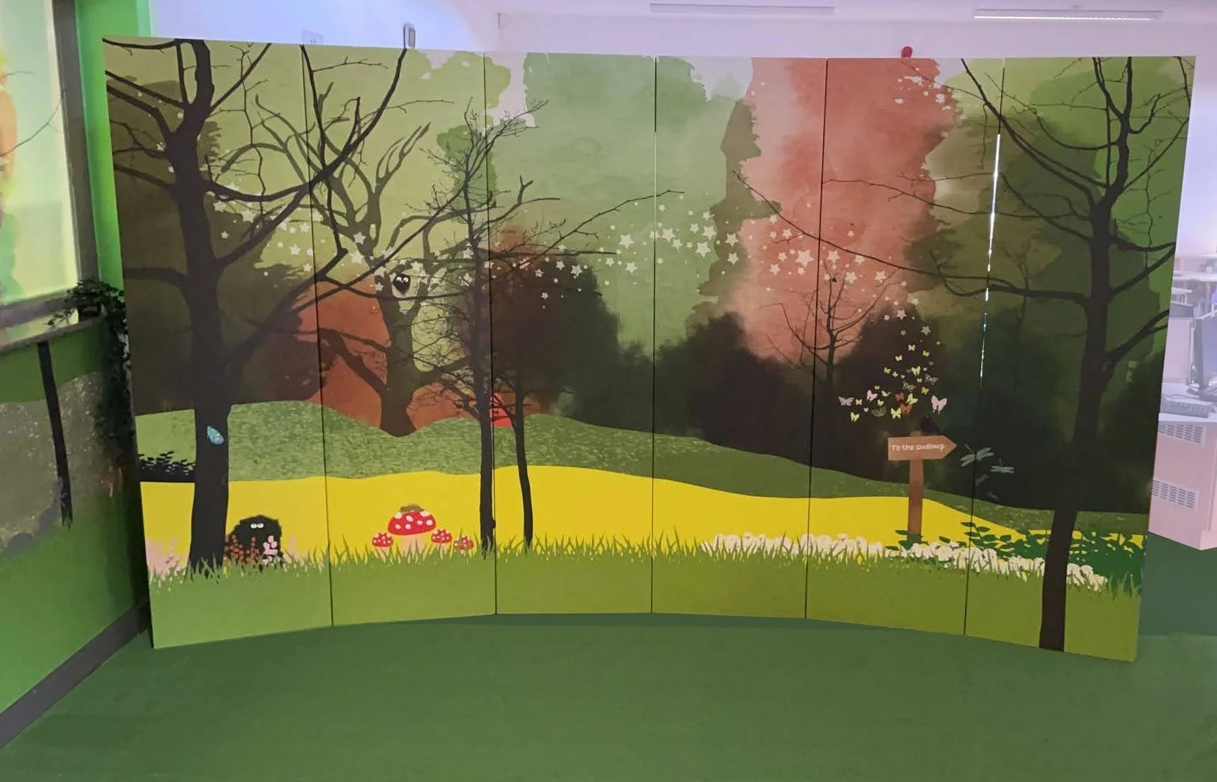 Eco Display School Photo Wall.webp