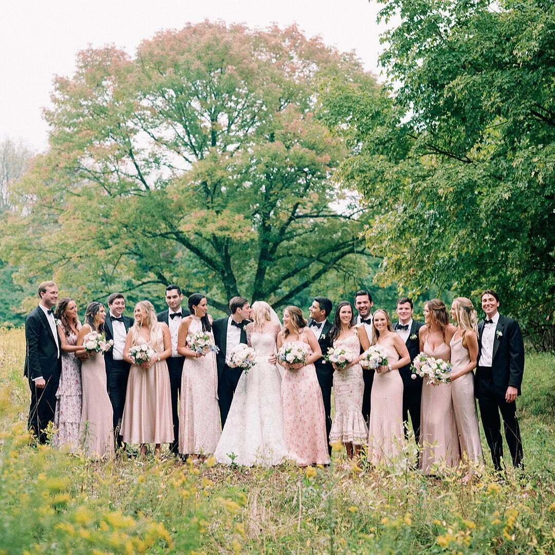 Sometimes that New England autumn vibe hits just right. ✨ We're here to help created feel-good moments with your friends and family. 📚 
⠀⠀⠀⠀⠀⠀⠀⠀⠀
Photographer - @davidandtiffanyphotography
Planning &amp; Design - @lunaandcharlieevents
Cake - @lovely