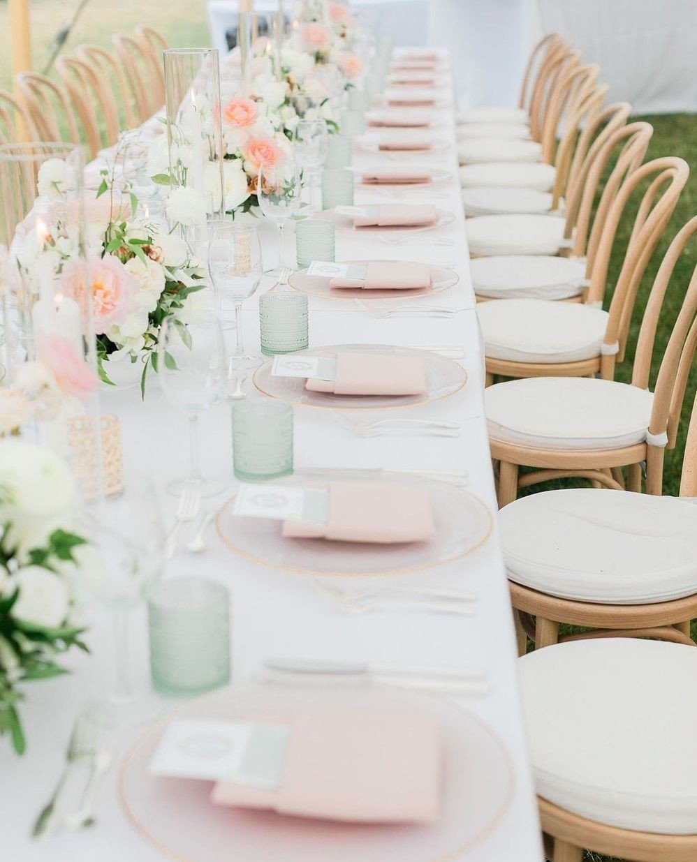 Let's be real, when you're sitting down to dinner with your nearest and dearest, you want everything to be picture-perfect. 📸 That's why we obsess over every single detail, from the chargers to the napkin folds. ⁠
⁠
We'll make sure your tablescape i