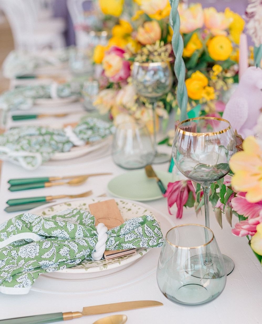 With the leaves changing, we're reminded that every season brings it's own magic to the table... especially in the form of color palettes!⁠
⁠
Spring gives us those fresh, vibrant greens and pops of unexpected color. 🌈⁠
Summer brings coastal blues an
