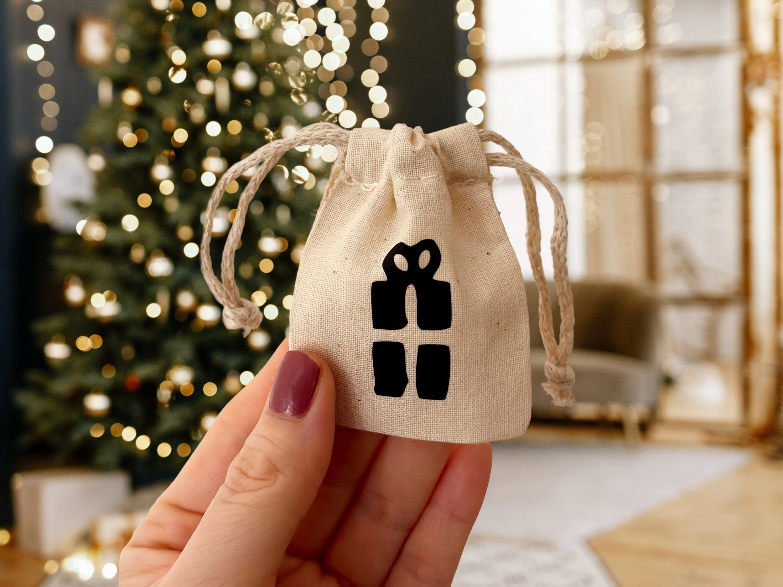 HI LOVE GREETINGS_REUSABLE ADVENT CALENDAR_MINI BAG BONUS.jpg