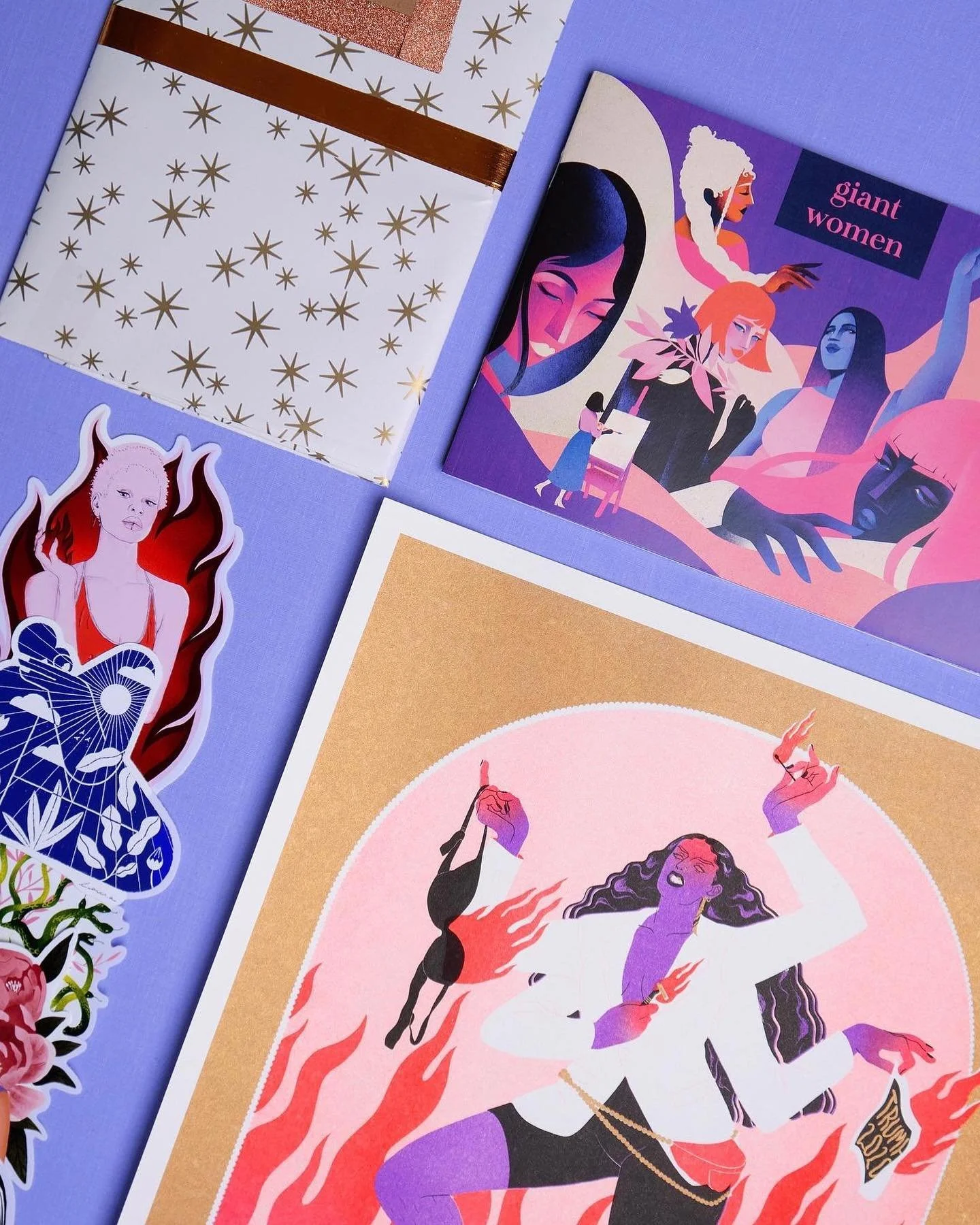 I&rsquo;m thrilled to introduce you to the GIANT WOMEN artbox, a project dreamed by our @collectif.medusae, a coven of illustrators we started putting together a year ago now. 

The artbox is available to pre-order for 7 days from now on ☞ collectifm
