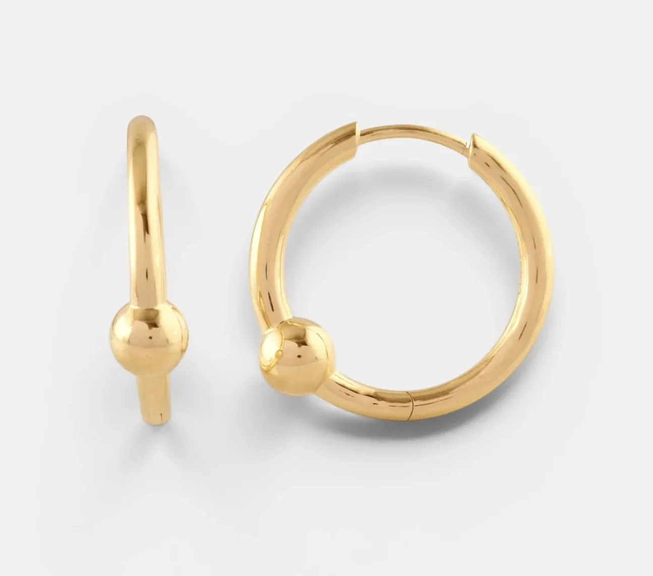 Sphere Hoop Earring gold 15mm.jpg