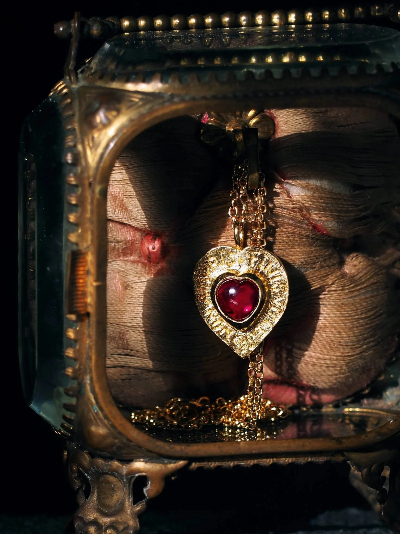 Amoris-Ruby-Heart-Necklace-Gold-Vermeil-in-ormolu-box-SLAB-Jewellery.jpg