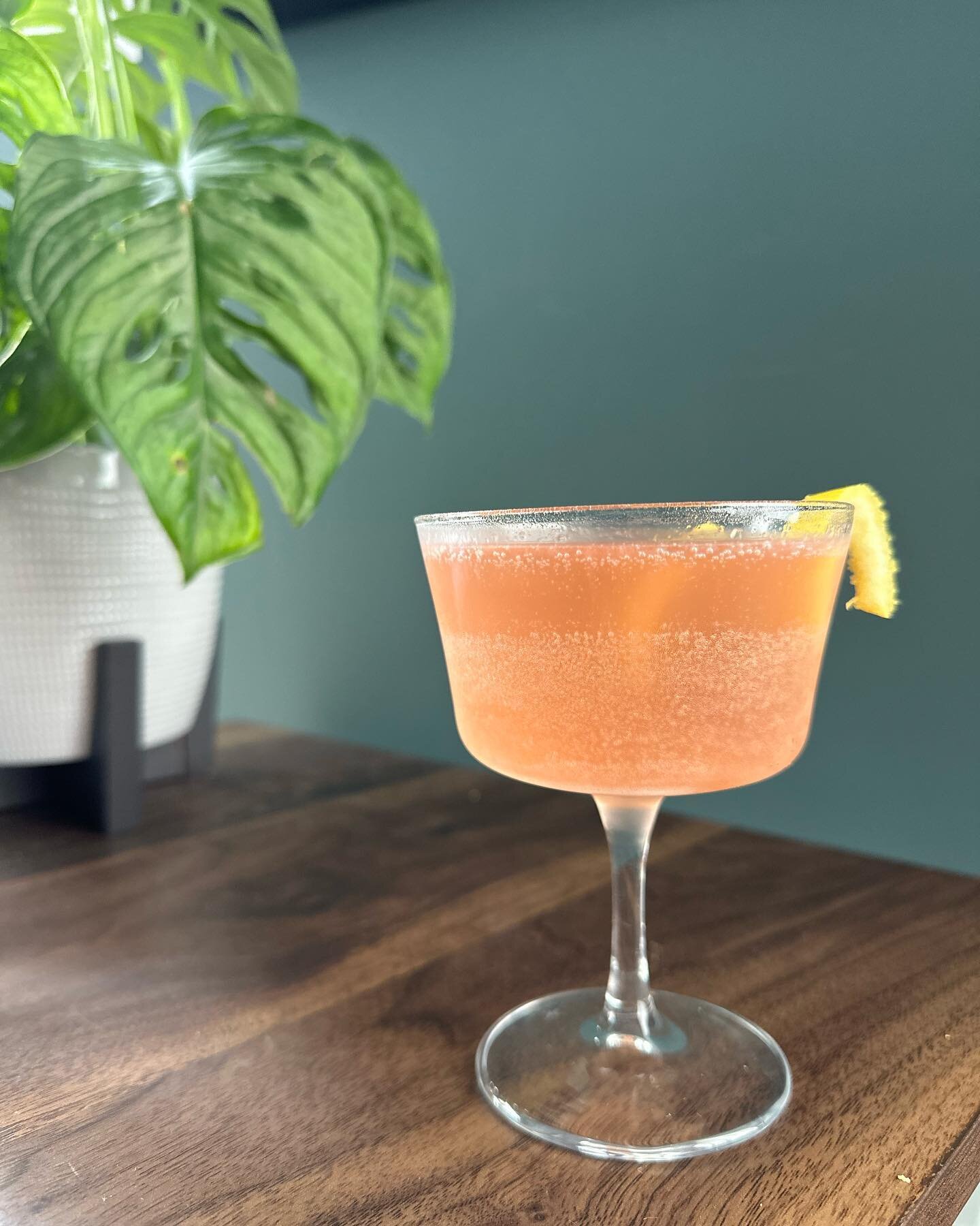 Do you have your Mother&rsquo;s Day reservations? We&rsquo;ve got a few spots left for Sunday Brunch! (Link in bio) 

And this delicious cocktail just for mom: 
- @jriegerco Vodka
- @distilleriecombier watermelon liqueur 
- lemon
- @feebrothersbitter