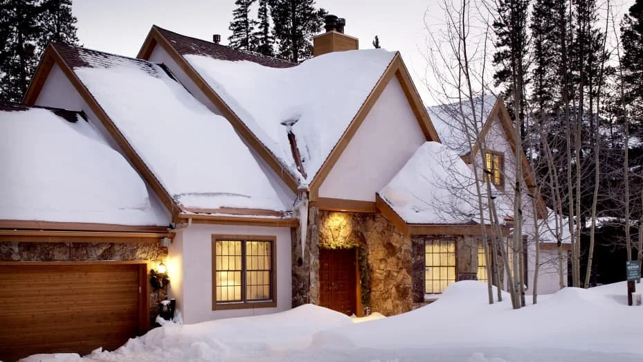 Tips To Keep Your Home Safe During Your Winter Getaway