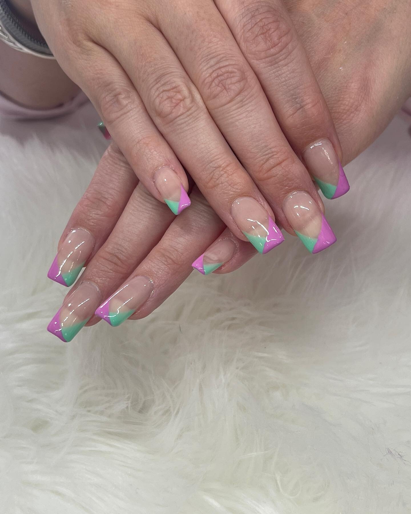 Green-purple nails 💅 
.
#nailsbyalex ⁣
.⁣
.⁣
.⁣
.⁣
.⁣
#johnscreeknail #manicure #nail #nailcare #naildesigns #nailedit #nailideas #nailitdaily #nailjunkie #nailpolish #nailreels #nailsalon #nailsnailsnails #nailsofinsta #nailsofinstagram #nailsofthe