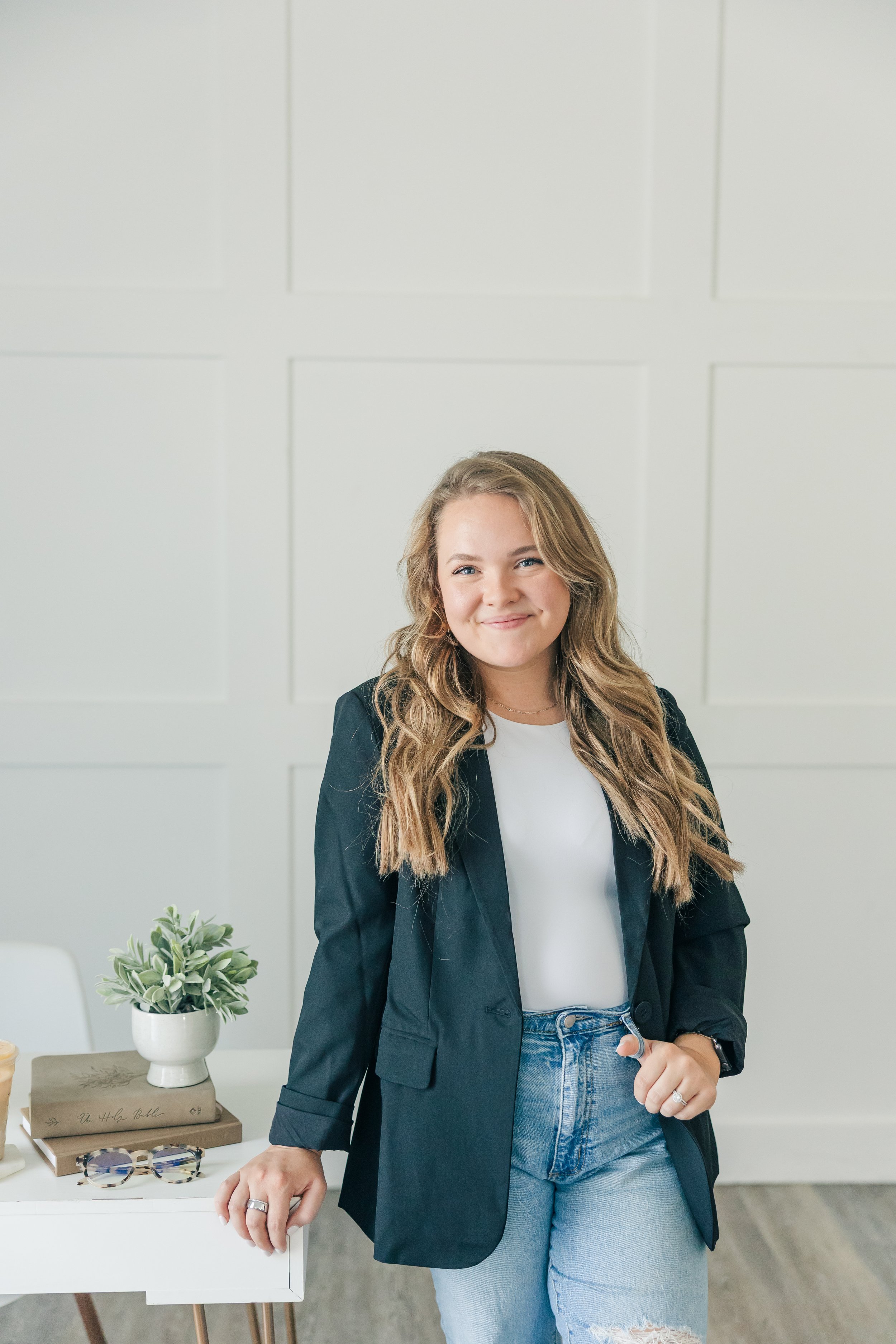 How Consistent Blogging Increased Reach, Brand Session Bookings, and Revenue for Zoe Evans Photography (Case Study)