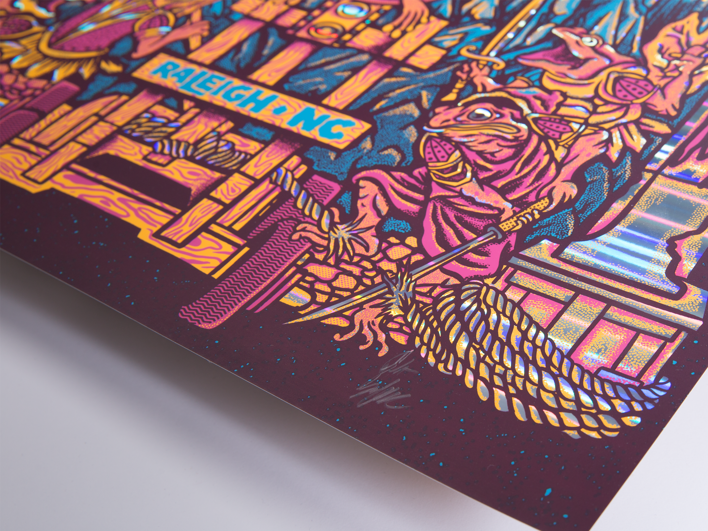 LesClaypool_AmbientAP_CloseUp_1.png