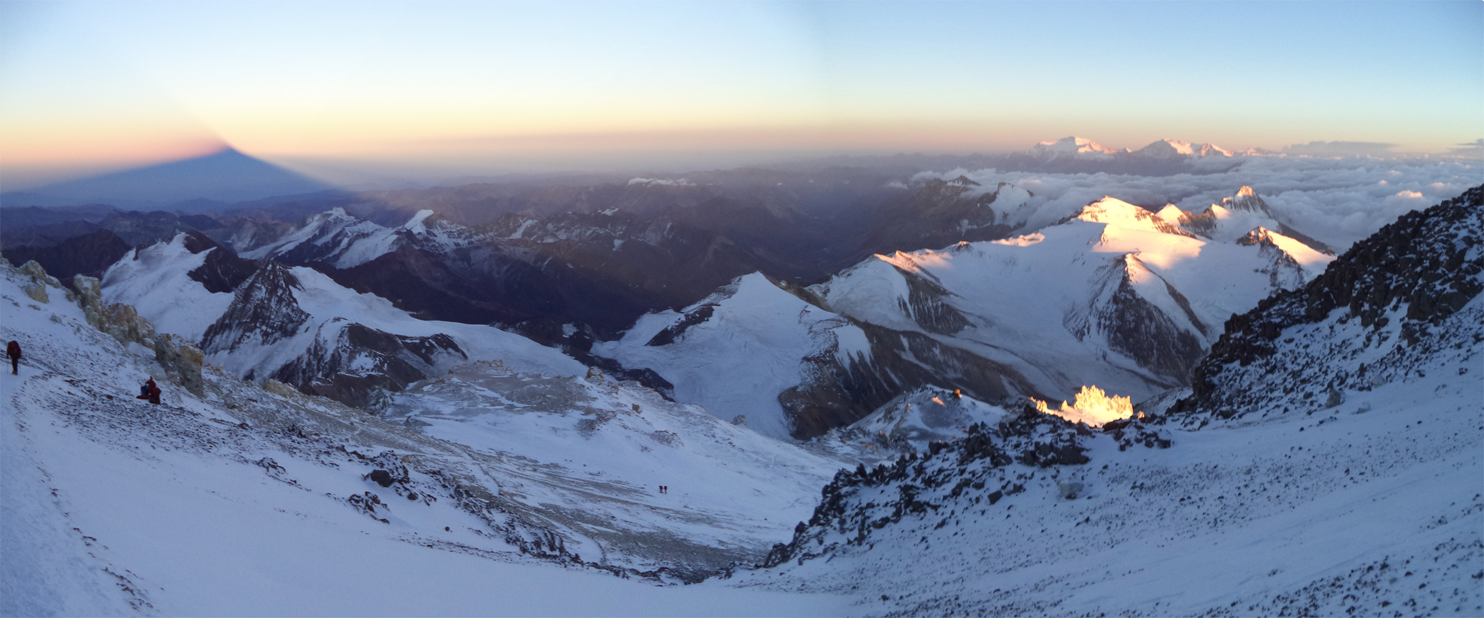 aPanorama_sunise_summit_day.png