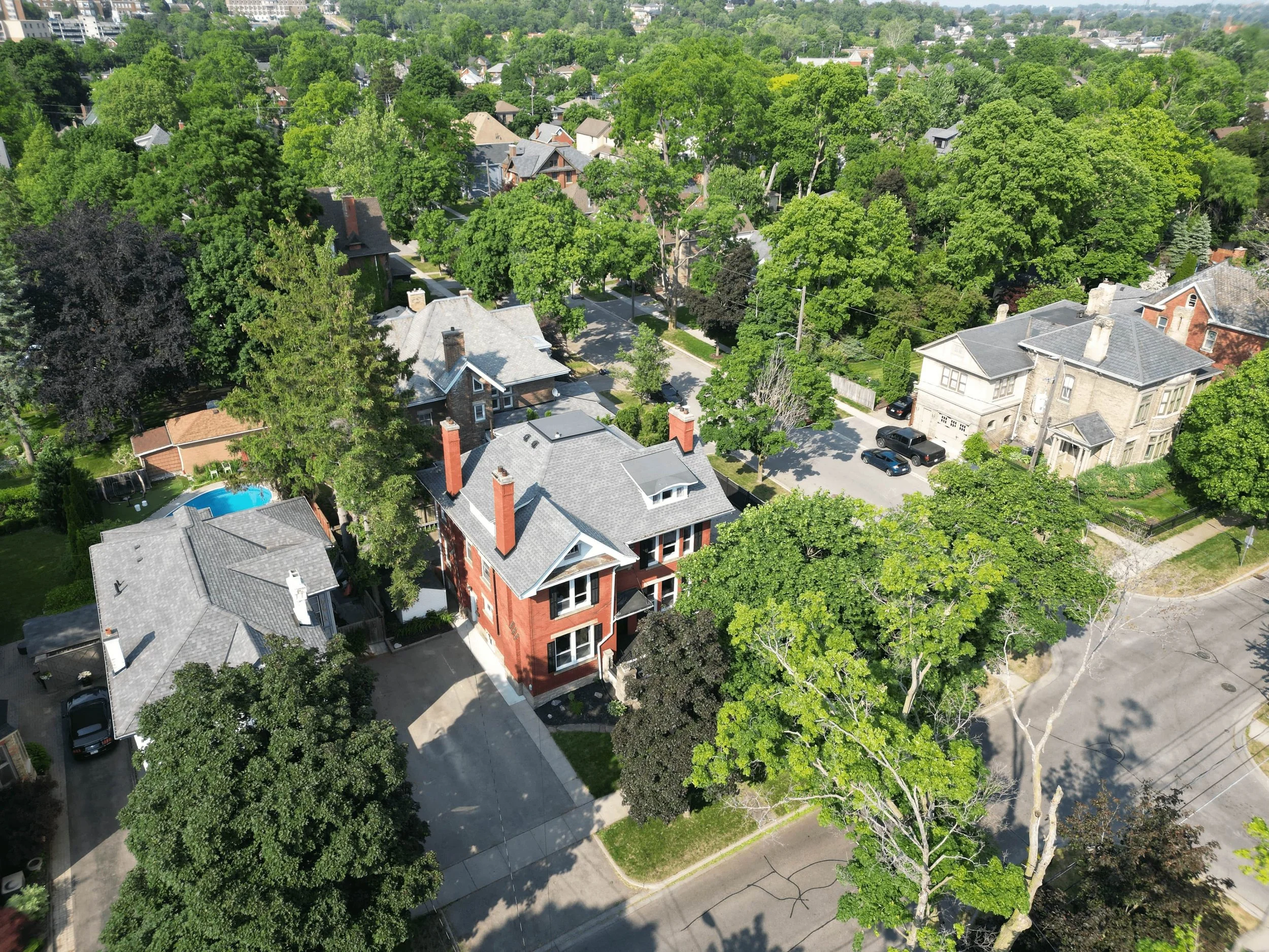 109 Dufferin Avenue, Brantford, Ontario House For Sale — The Crew